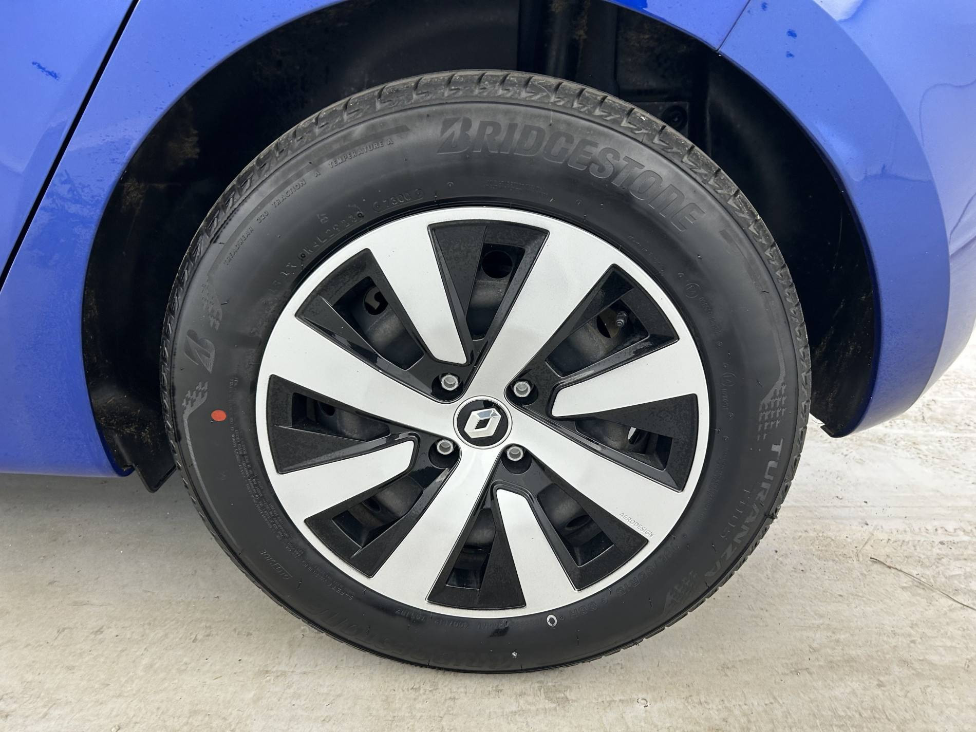 Vente en ligne Renault Clio 5 Clio TCe 90 au prix de 14 290 €