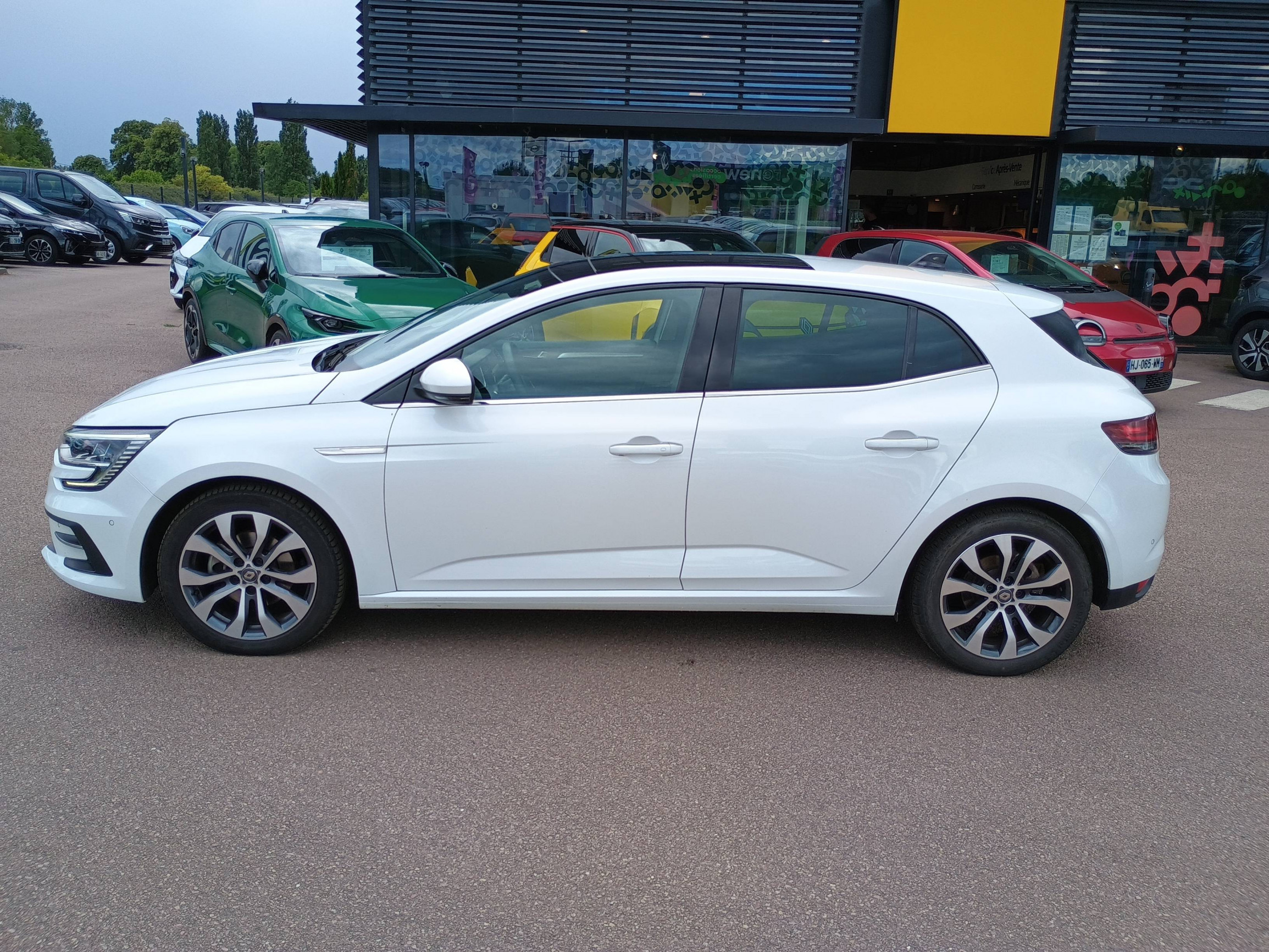 Vente en ligne Renault Megane 4  TCe 140 EDC au prix de 20 991 €