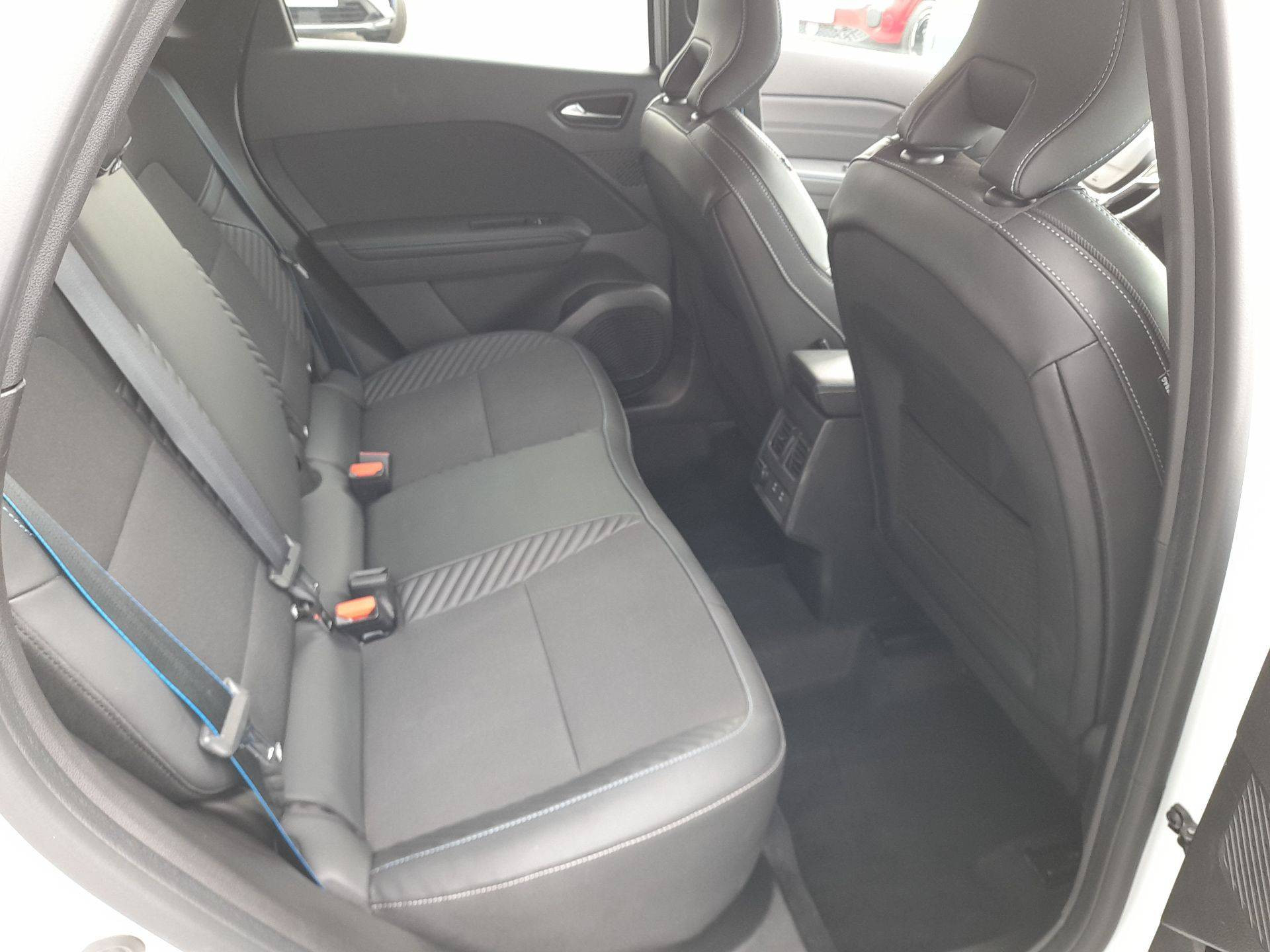 Vente en ligne Renault Symbioz  E-Tech full hybrid 145 au prix de 29 990 €