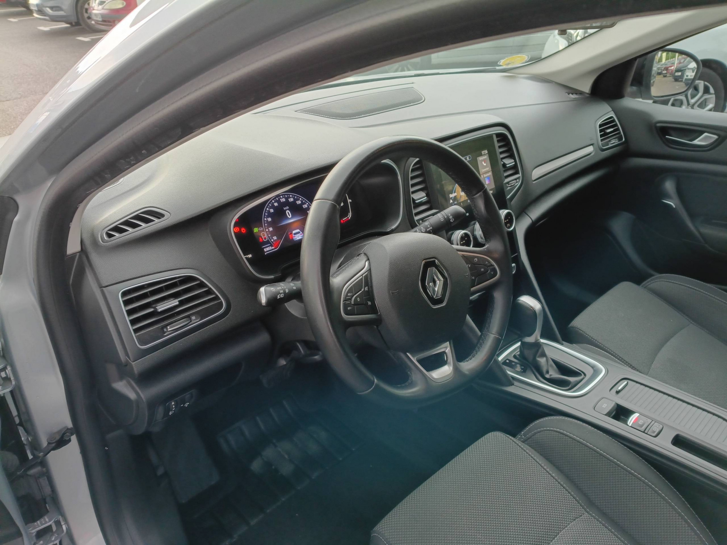 Vente en ligne Renault Megane 4  Blue dCi 115 EDC au prix de 16 990 €
