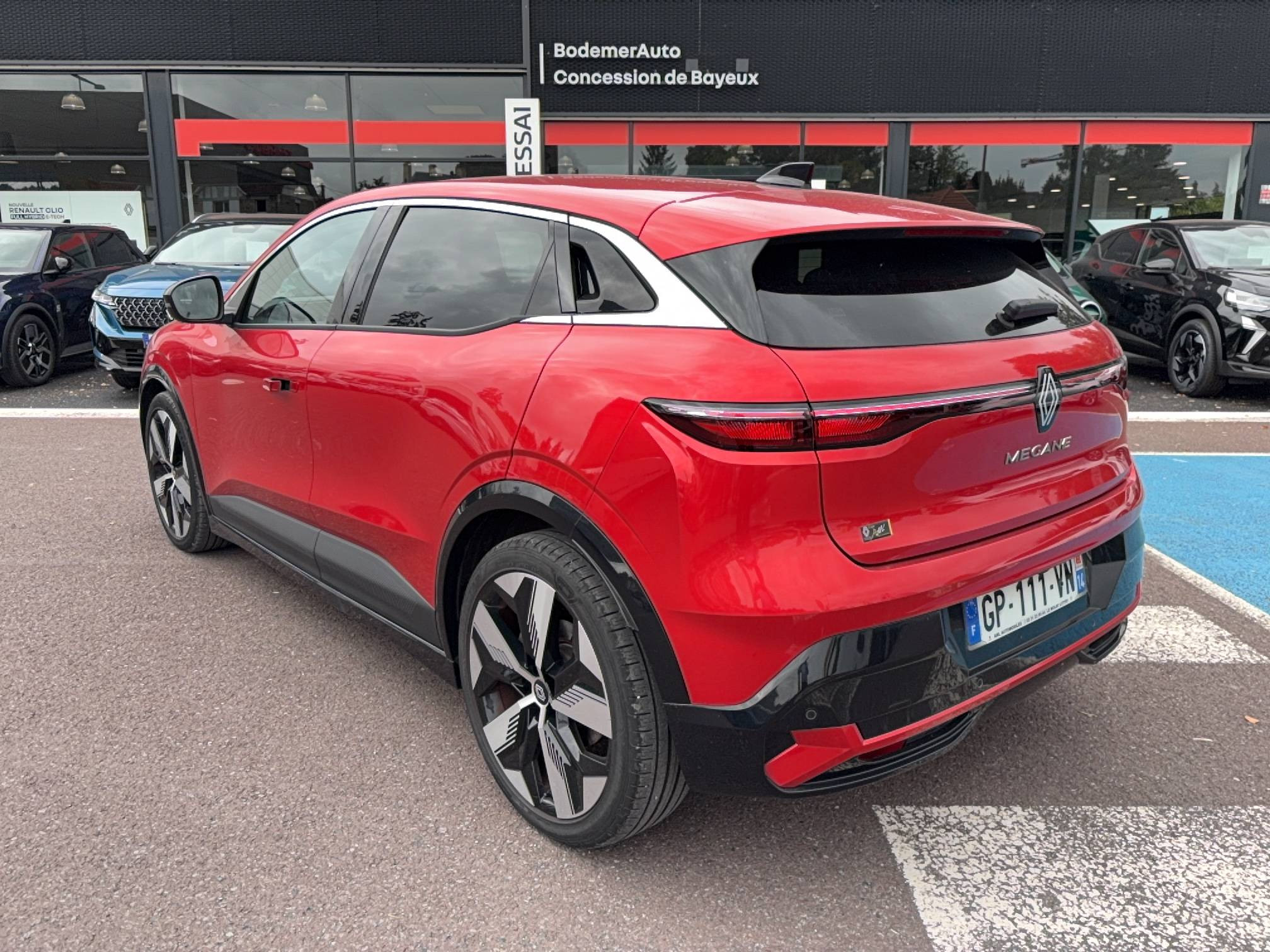 Vente en ligne Renault Megane E-Tech  EV60 220 ch super charge au prix de 27 990 €