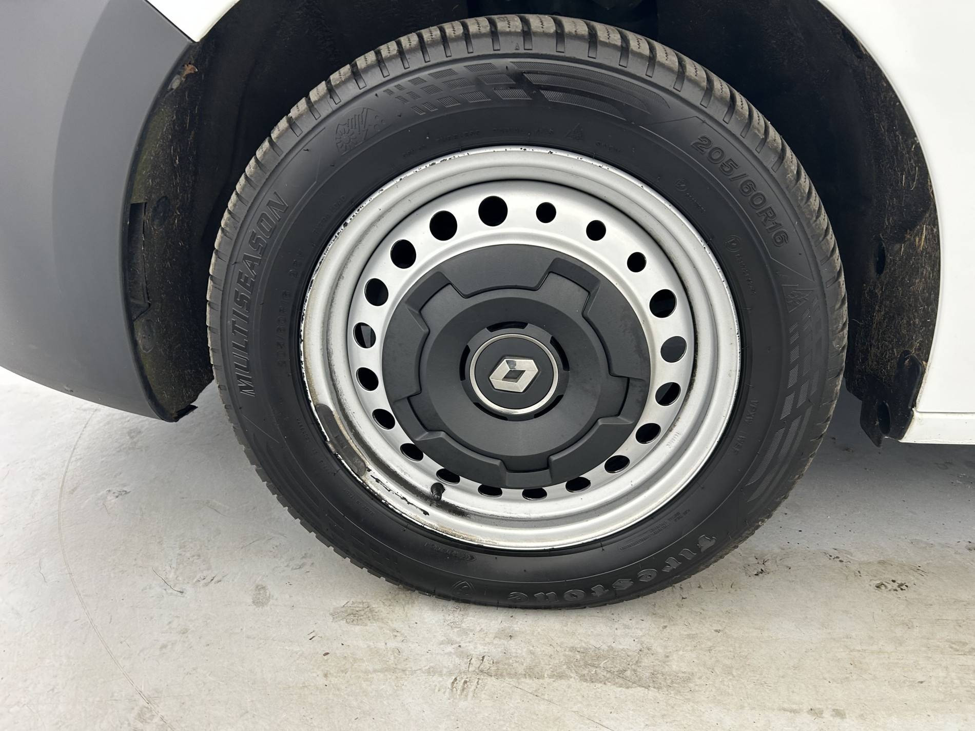 Vente en ligne Renault Kangoo Van  BLUE DCI 95 au prix de 12 990 €