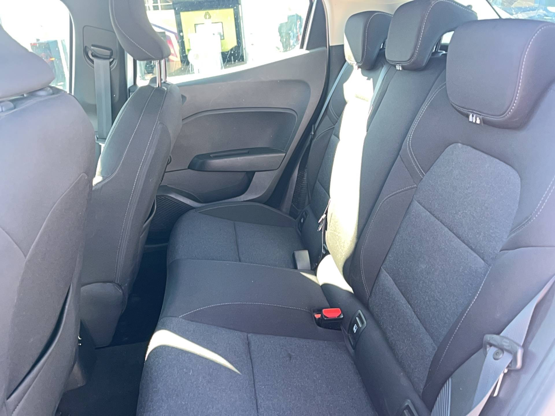 Vente en ligne Renault Clio 5 Clio E-Tech 140 - 21N au prix de 15 491 €