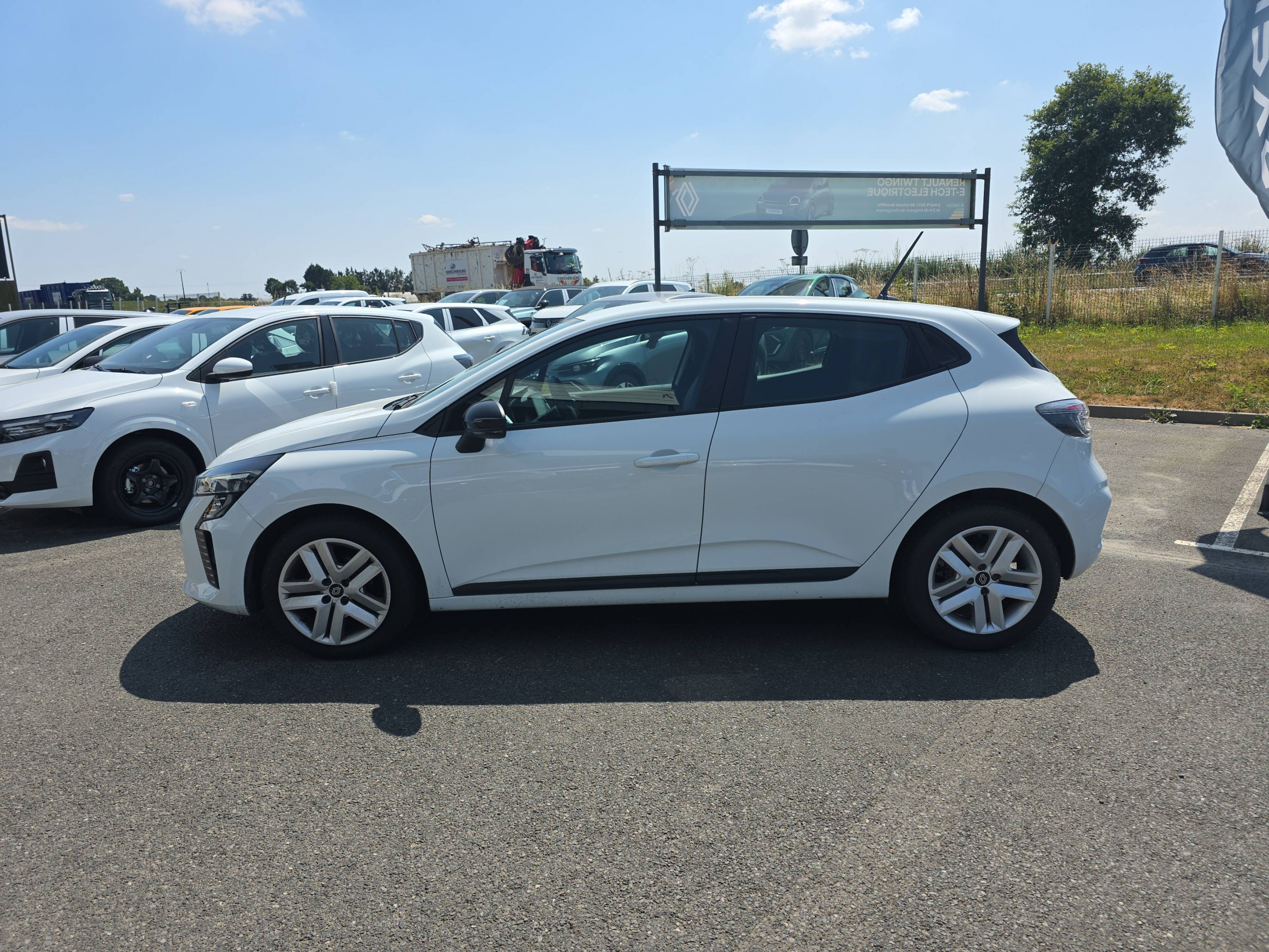 Vente en ligne Renault Clio 5 Clio TCe 90 ch GSR2 au prix de 15 990 €