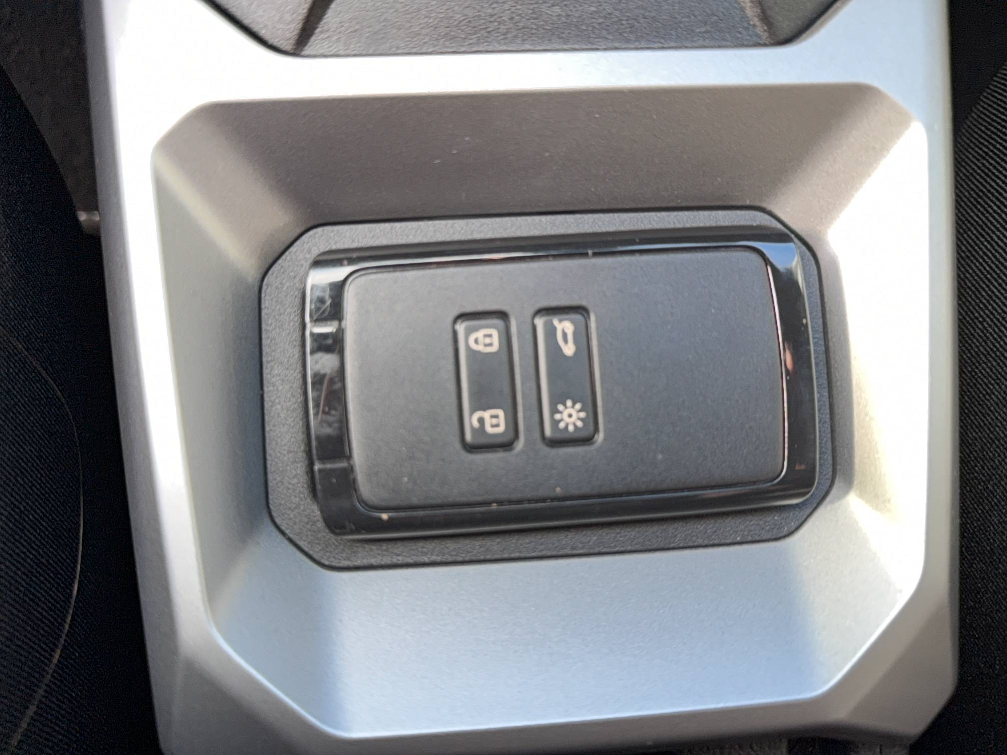 Vente en ligne Dacia Duster  Hybrid 155 au prix de 30 290 €