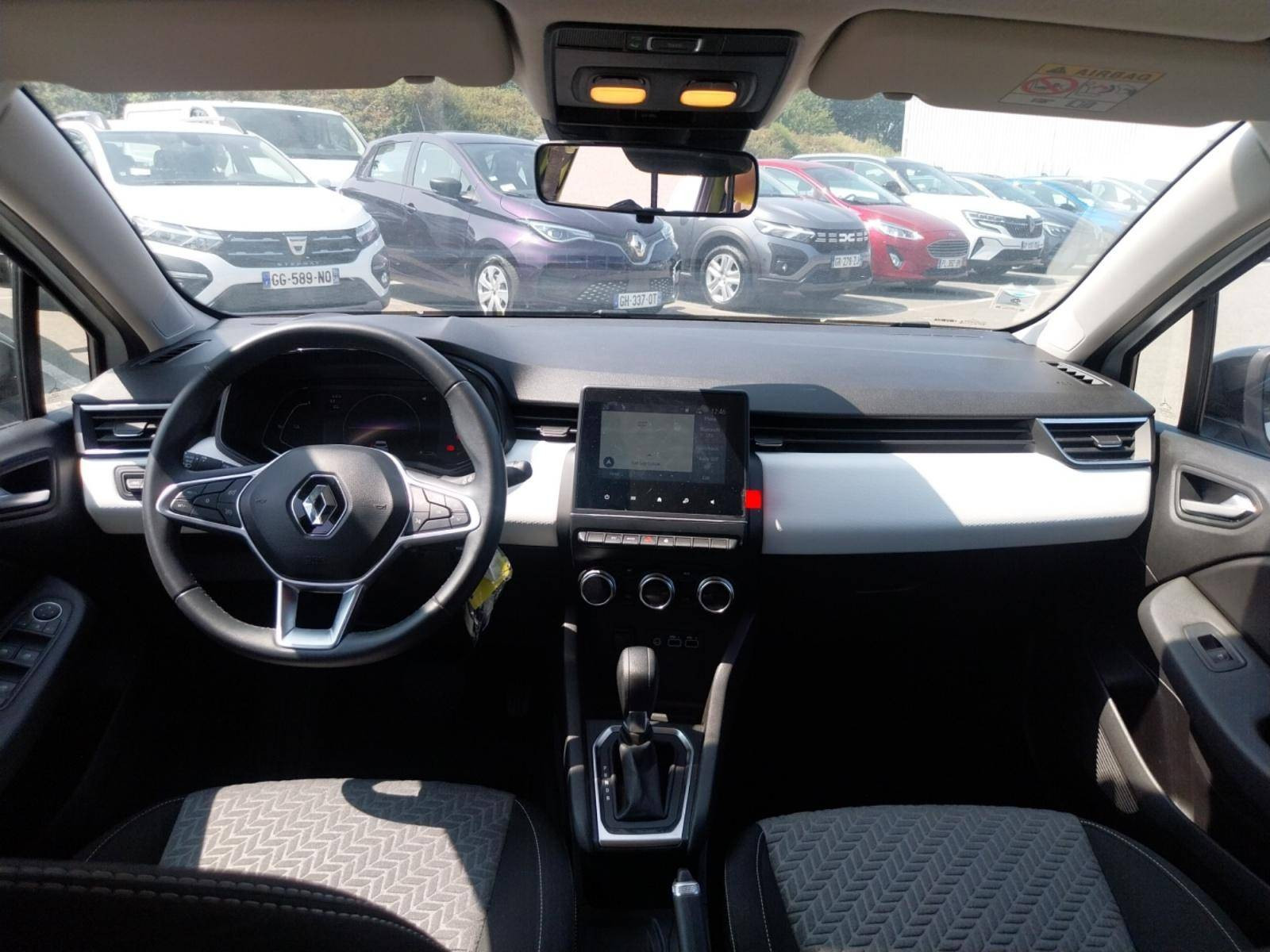 Vente en ligne Renault Clio 5 Clio E-Tech full hybrid 145 au prix de 15 690 €