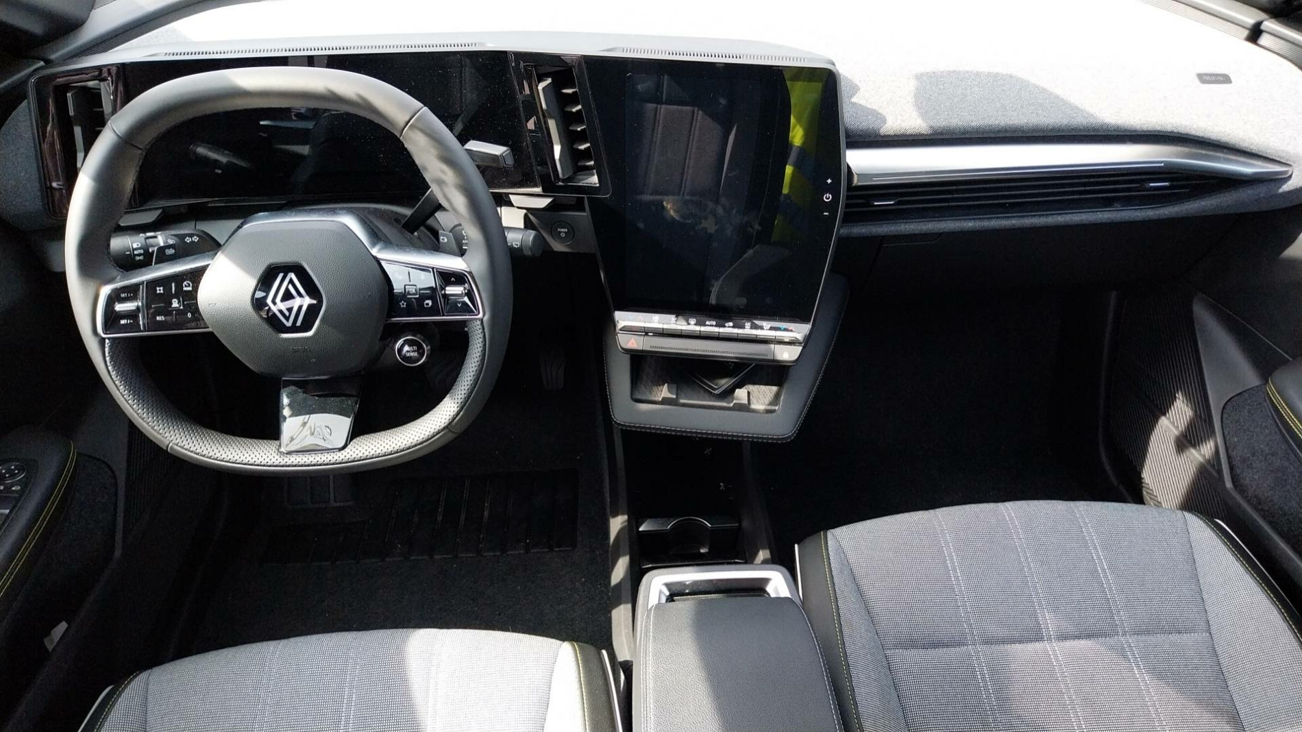 Vente en ligne Renault Megane E-Tech  220 ch autonomie confort GSR2 au prix de 30 990 €