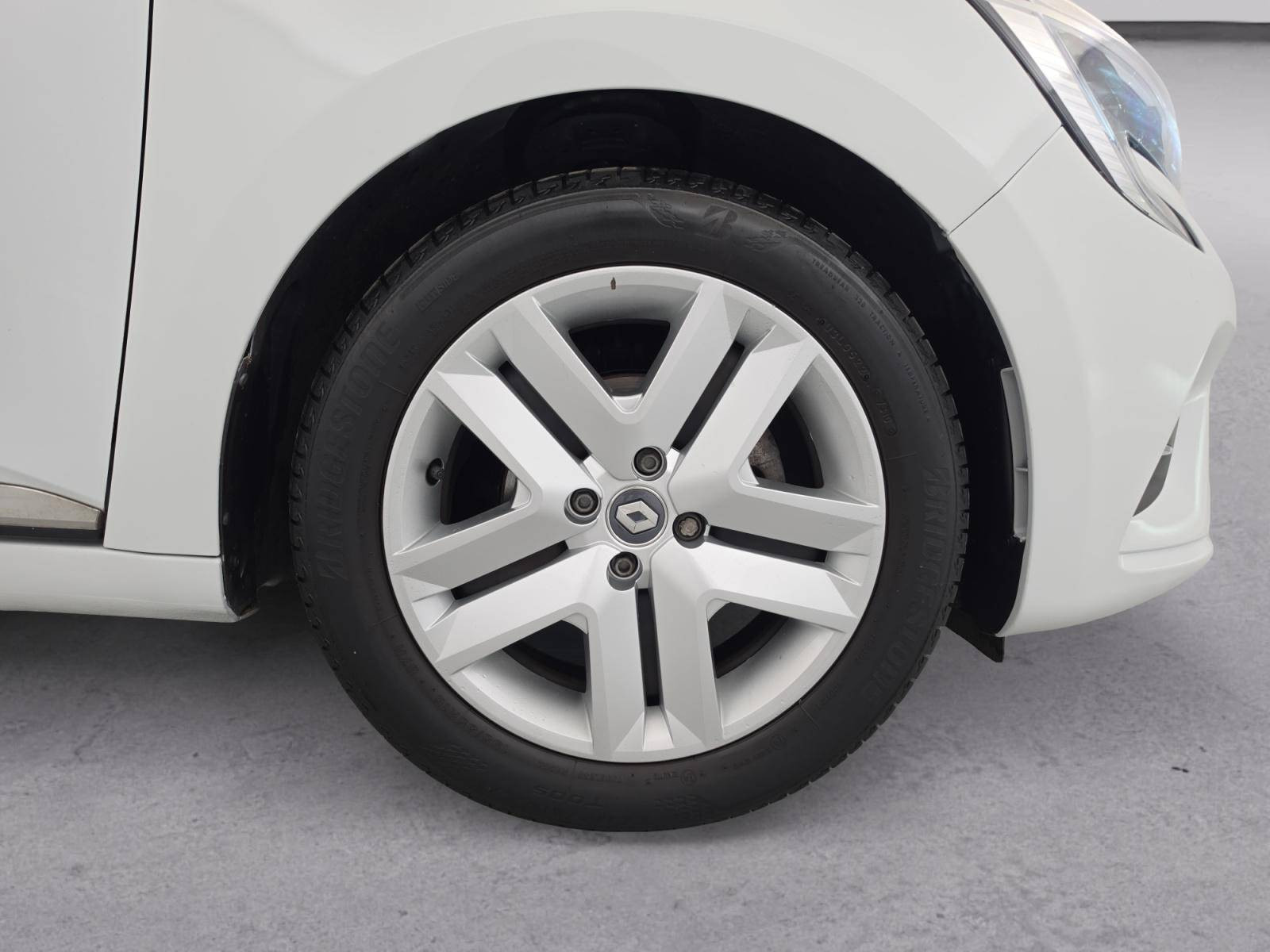 Vente en ligne Renault Clio 5 Clio SCe 65 - 21N au prix de 13 190 €