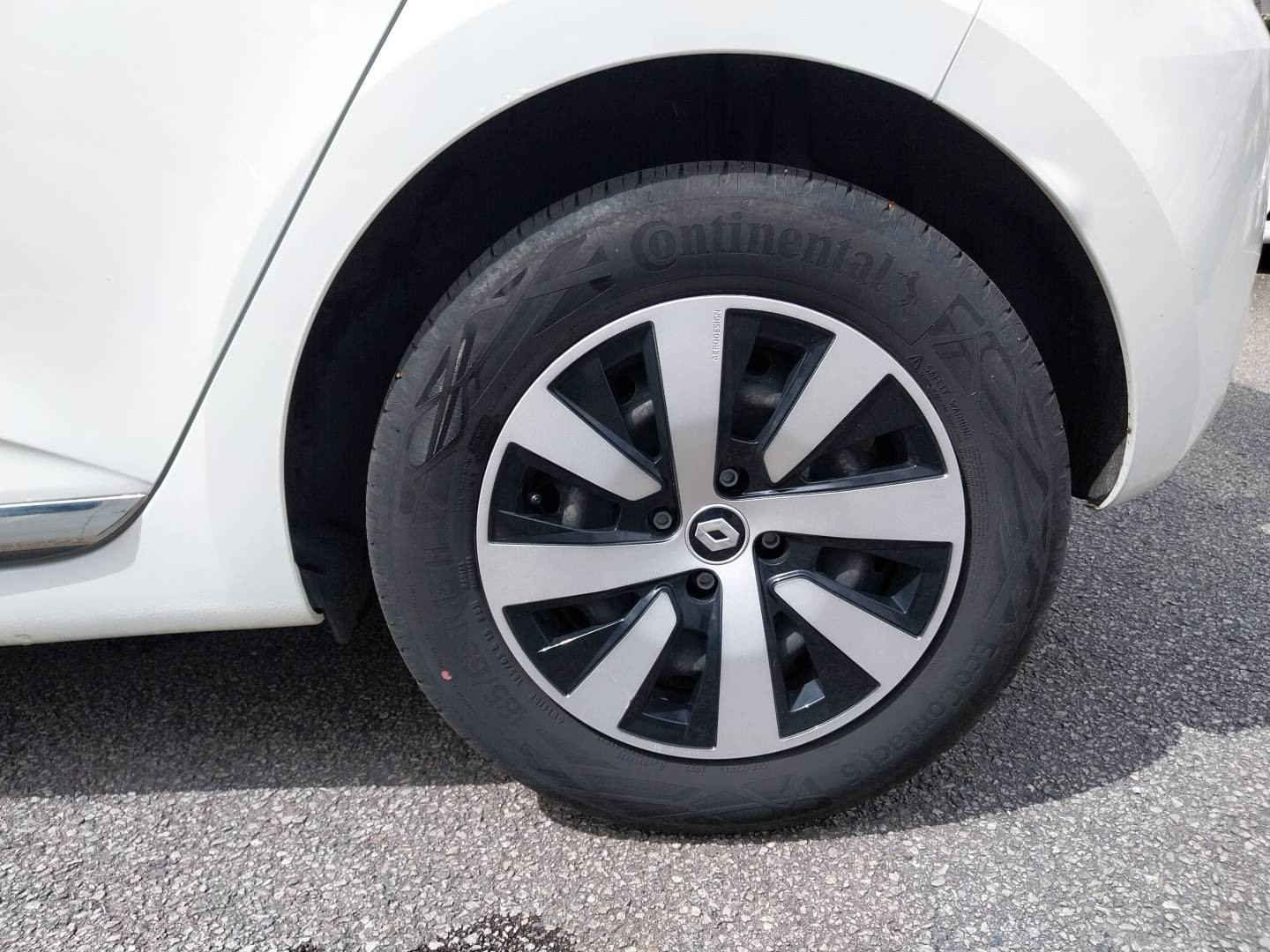 Vente en ligne Renault Clio 5 Clio TCe 90 au prix de 14 990 €