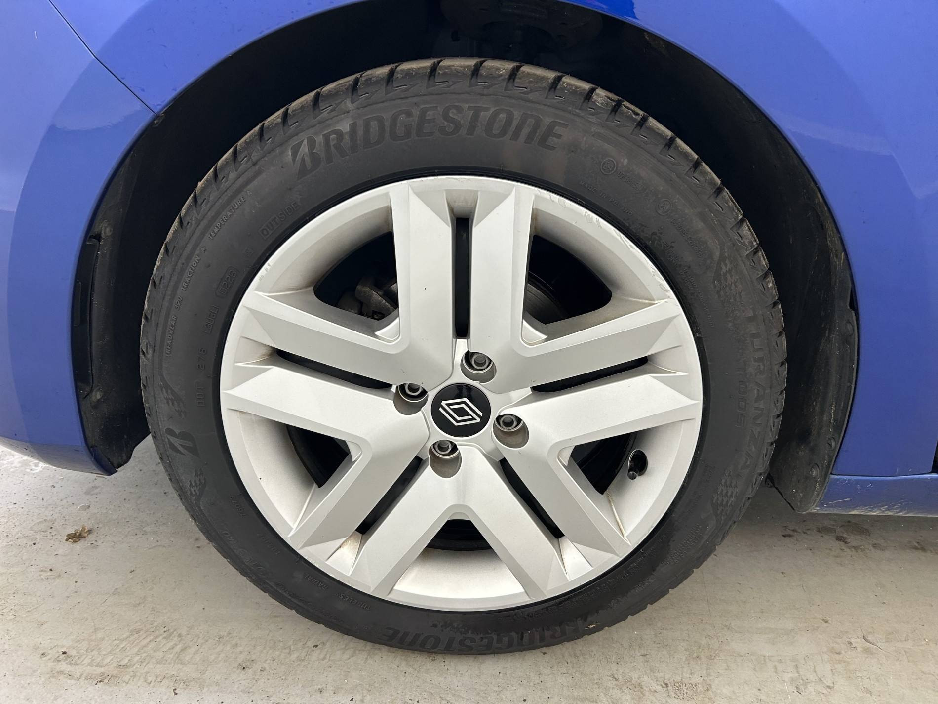 Vente en ligne Renault Clio 5 Clio TCe 90 au prix de 15 490 €