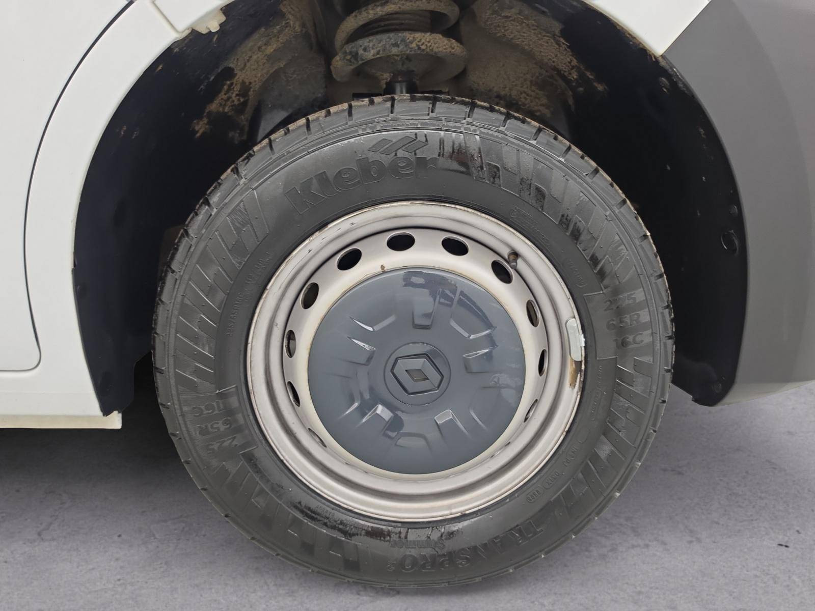 Vente en ligne Renault Master Fourgon MASTER FGN TRAC F3500 L2H2 BLUE DCI 135 au prix de 20 980 €
