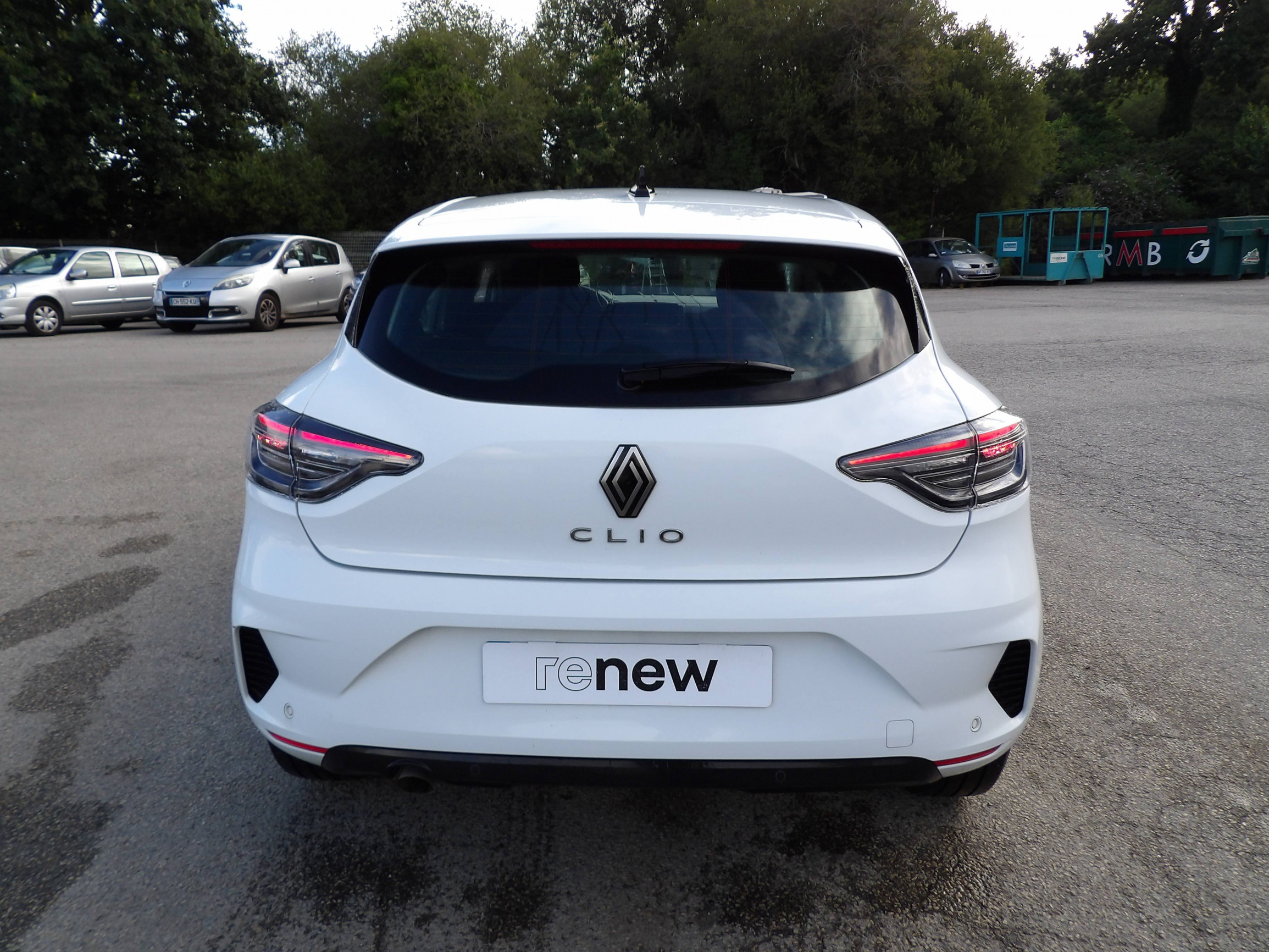 Vente en ligne Renault Clio 5 Clio SCe 65 au prix de 13 999 €