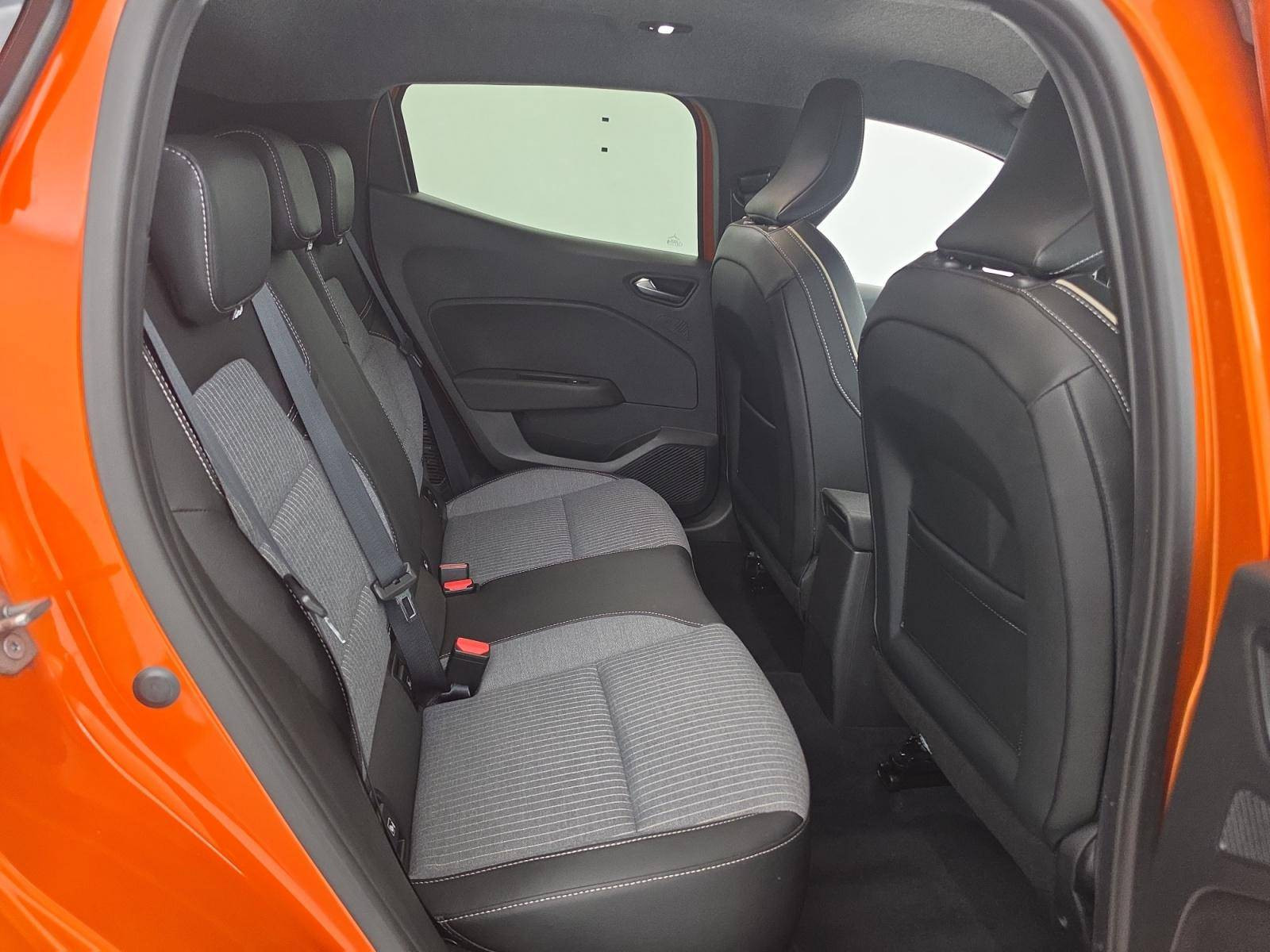 Vente en ligne Renault Clio 5 Clio E-Tech full hybrid 145 au prix de 18 490 €