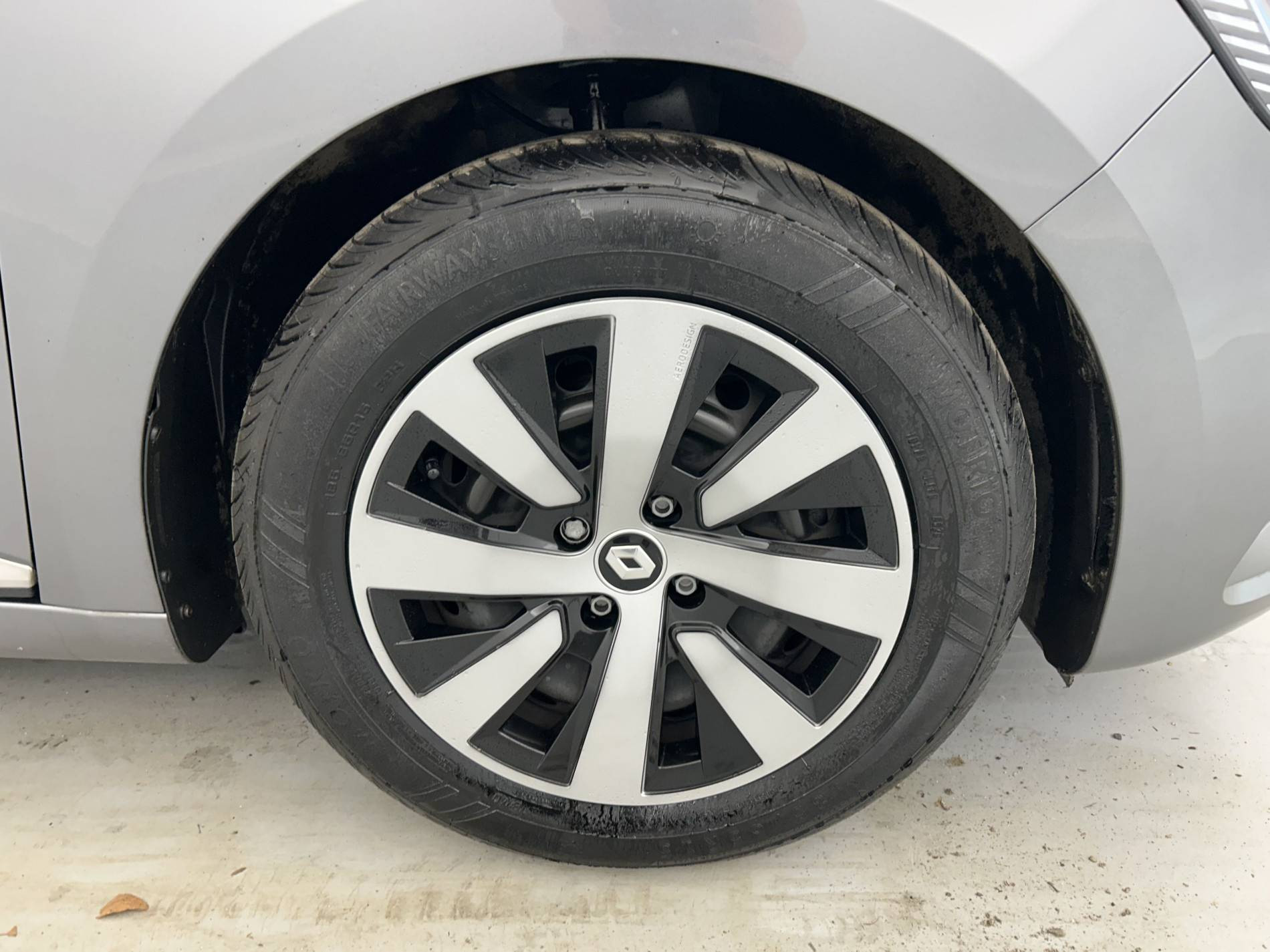 Vente en ligne Renault Clio 5 Clio TCe 90 au prix de 14 790 €