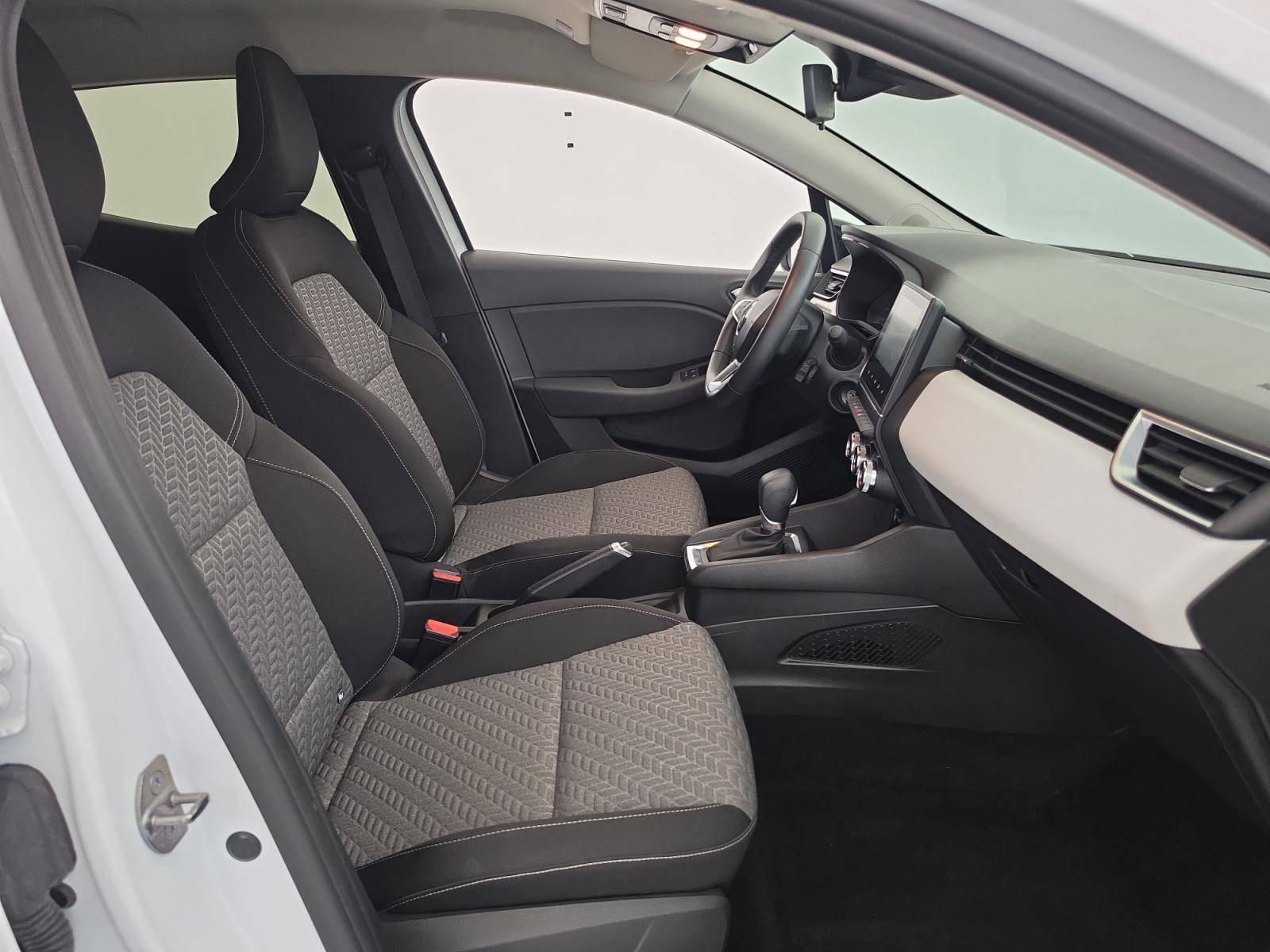 Vente en ligne Renault Clio 5 Clio E-Tech full hybrid 145 au prix de 15 690 €