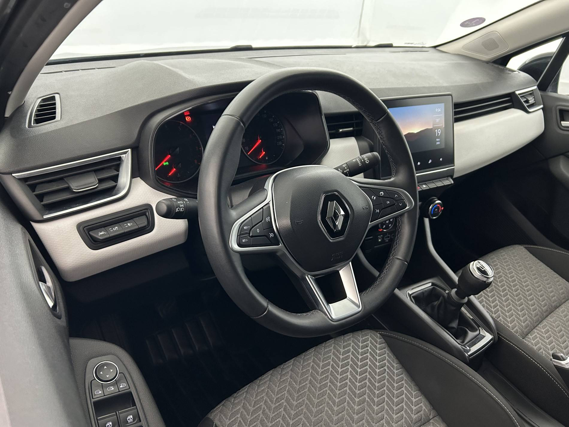 Vente en ligne Renault Clio 5 Clio TCe 90 au prix de 13 790 €