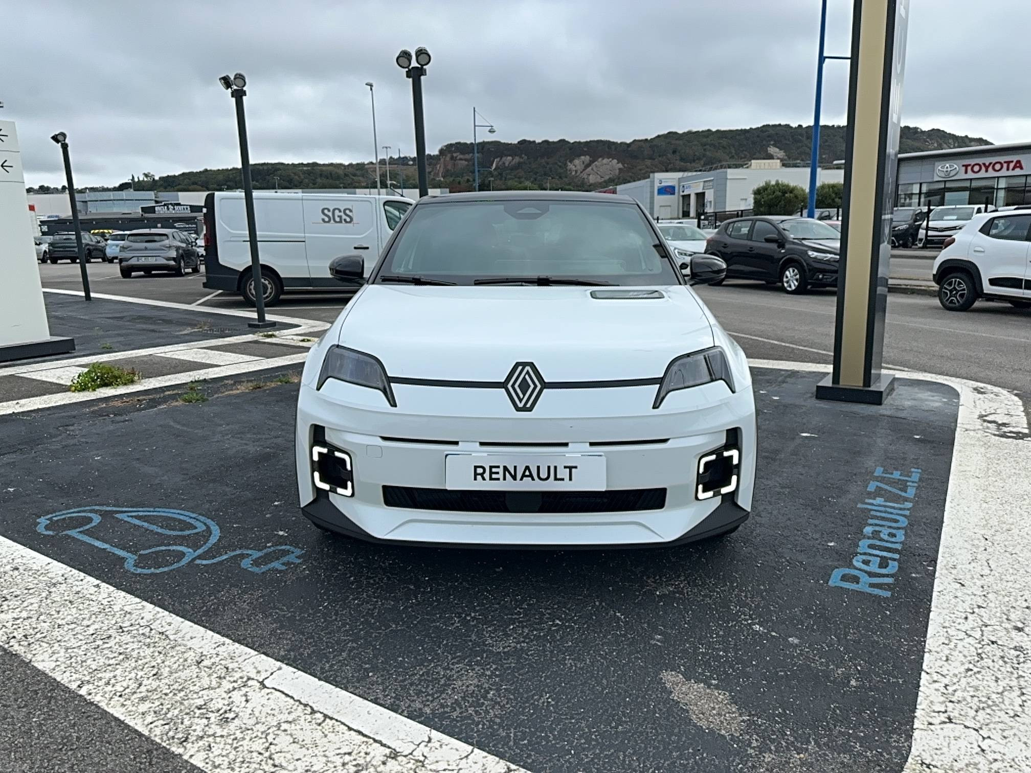 Vente en ligne Renault R5 E-Tech  150 ch autonomie confort au prix de 32 900 €