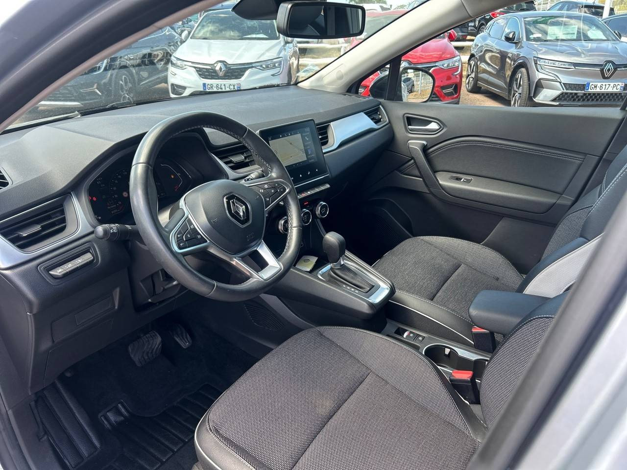 Vente en ligne Renault Captur  mild hybrid 160 EDC au prix de 18 490 €