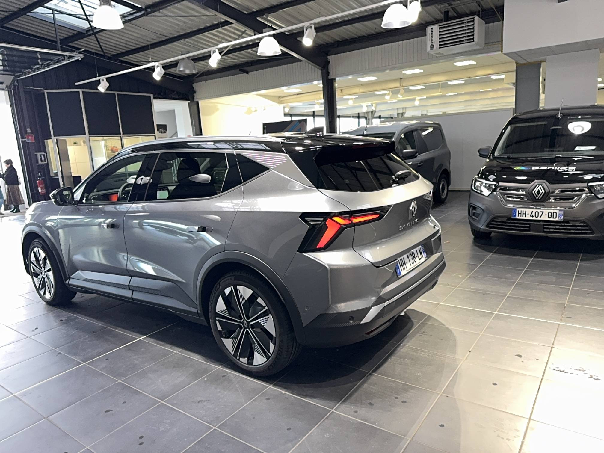 Vente en ligne Renault Scenic E-Tech  220 ch grande autonomie au prix de 43 990 €