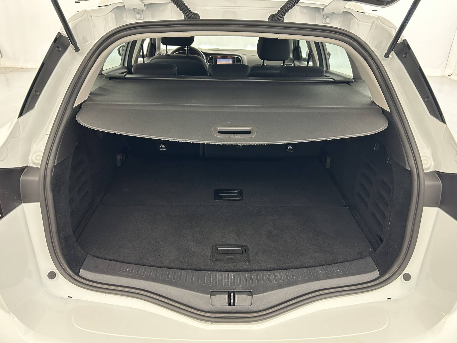 Vente en ligne Renault Megane 4 Estate Mégane IV Estate Blue dCi 115 - 21N au prix de 15 890 €