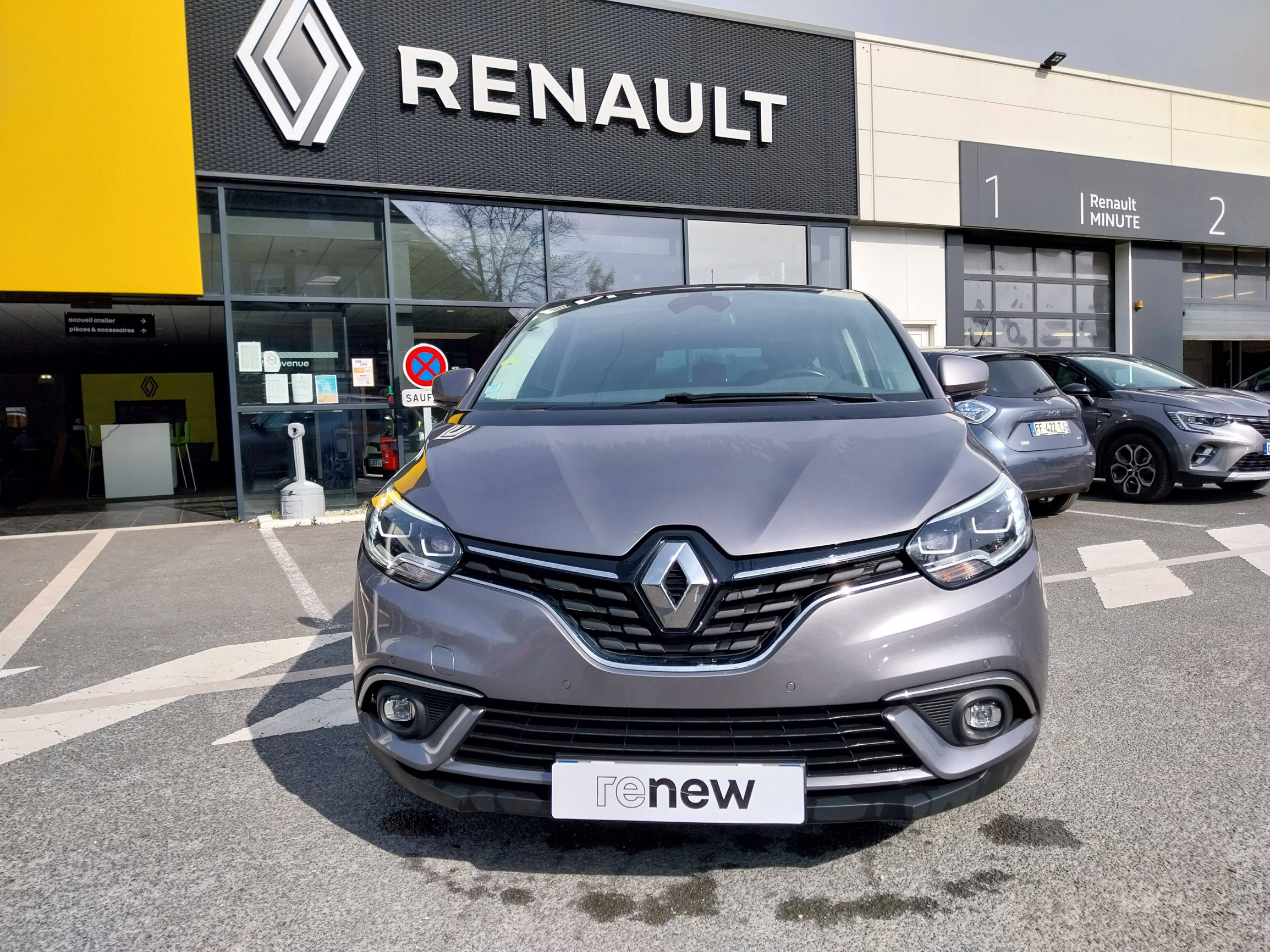 Vente en ligne Renault Scenic 4 Scenic Blue dCi 150 au prix de 14 990 €