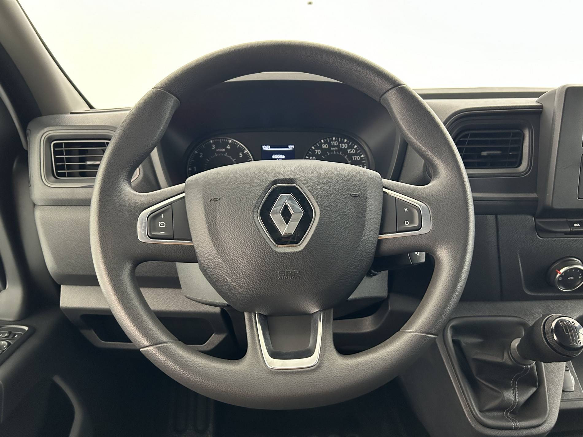 Vente en ligne Renault Master Fourgon MASTER FGN TRAC F3500 L2H2 BLUE DCI 135 au prix de 25 490 €