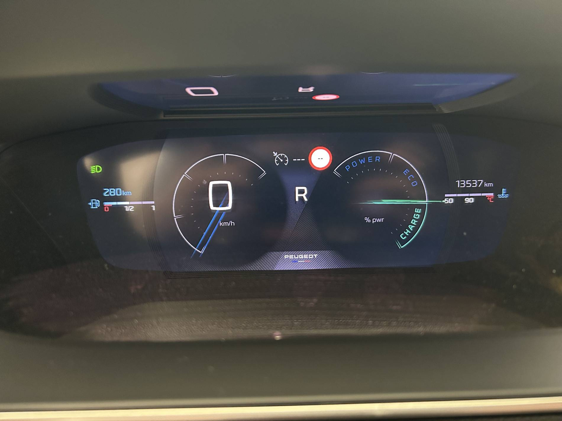 Vente en ligne Peugeot 2008  Hybrid 136 e-DCS6 au prix de 25 999 €