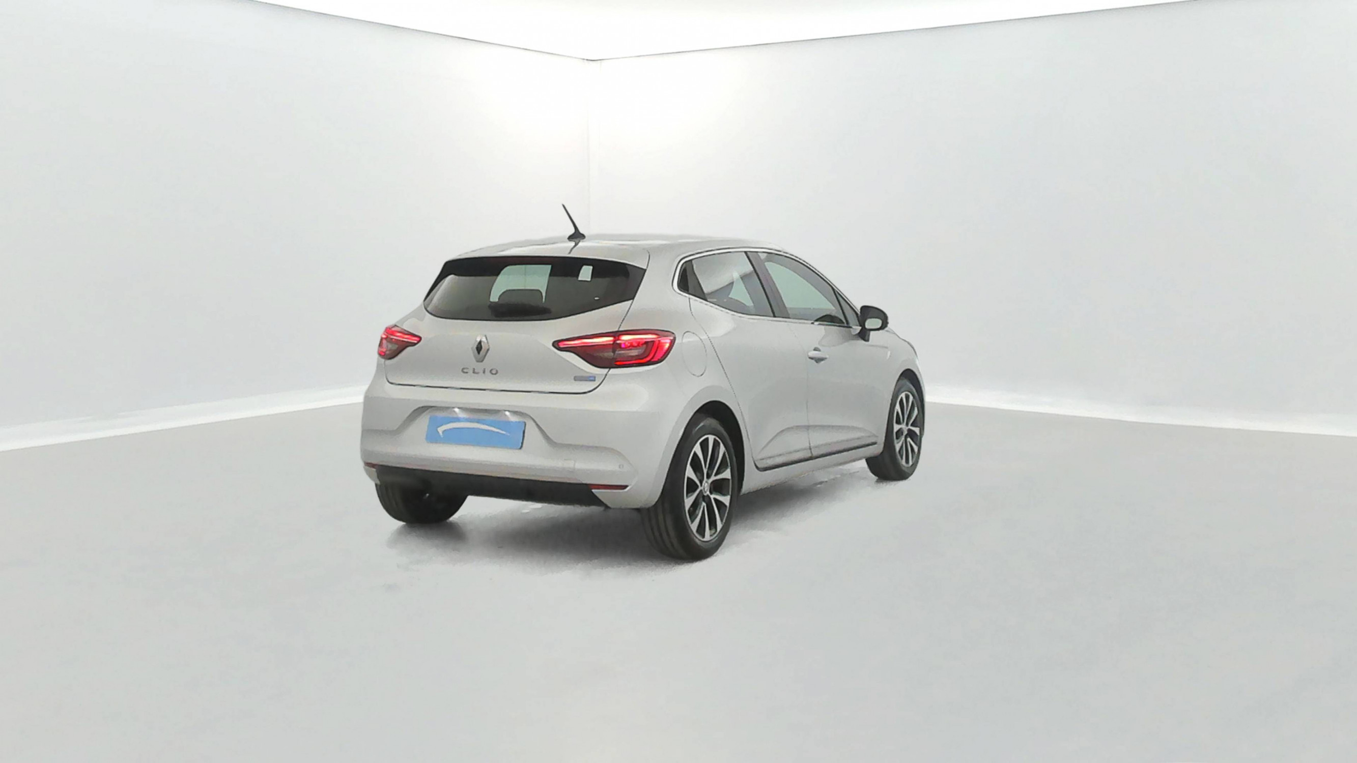 Vente en ligne Renault Clio 5 Clio E-Tech 140 - 21N au prix de 16 500 €