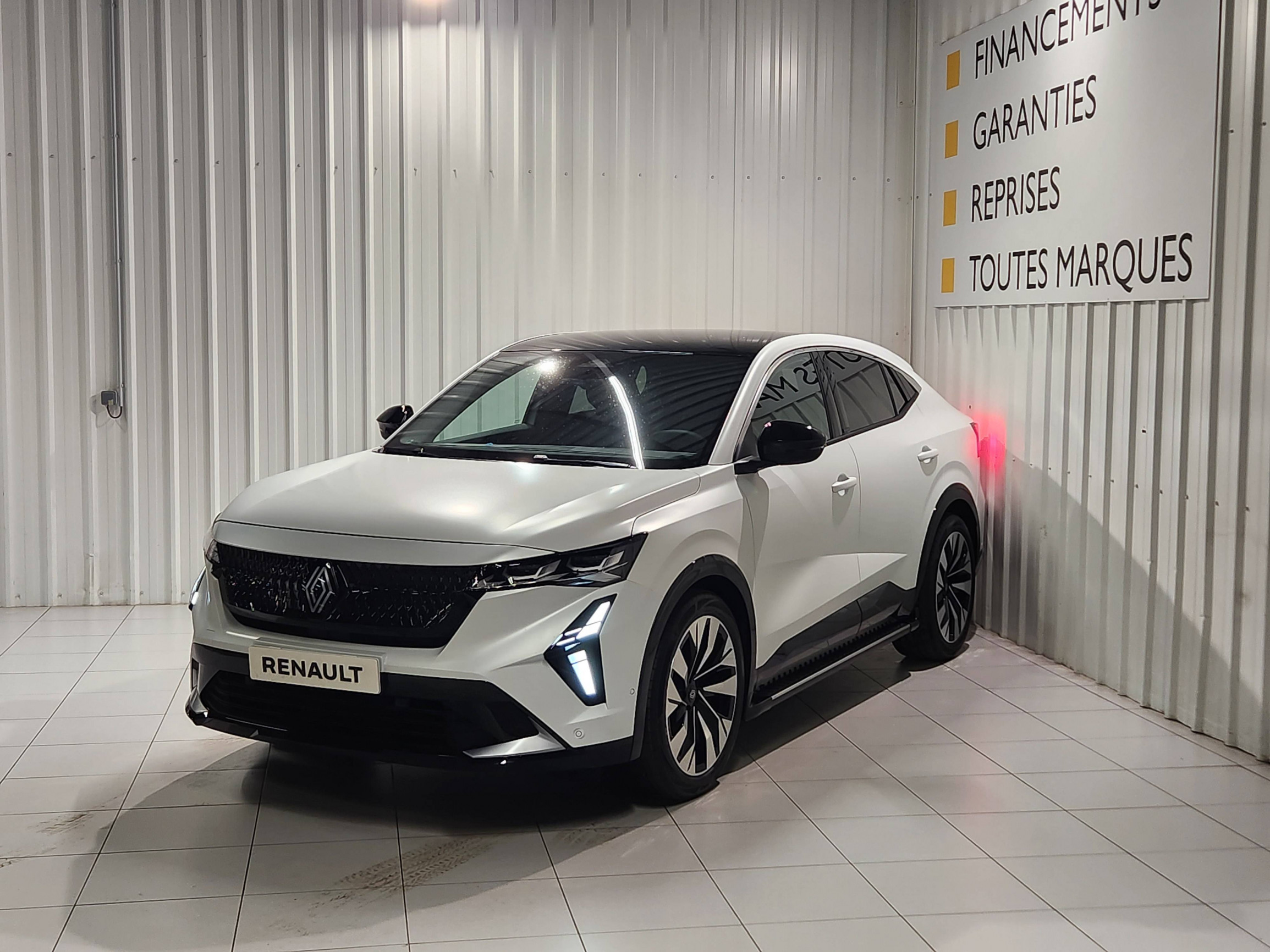 Renault Rafale  E-Tech full hybrid 200ch occasion de 2025 en vente à Morlaix