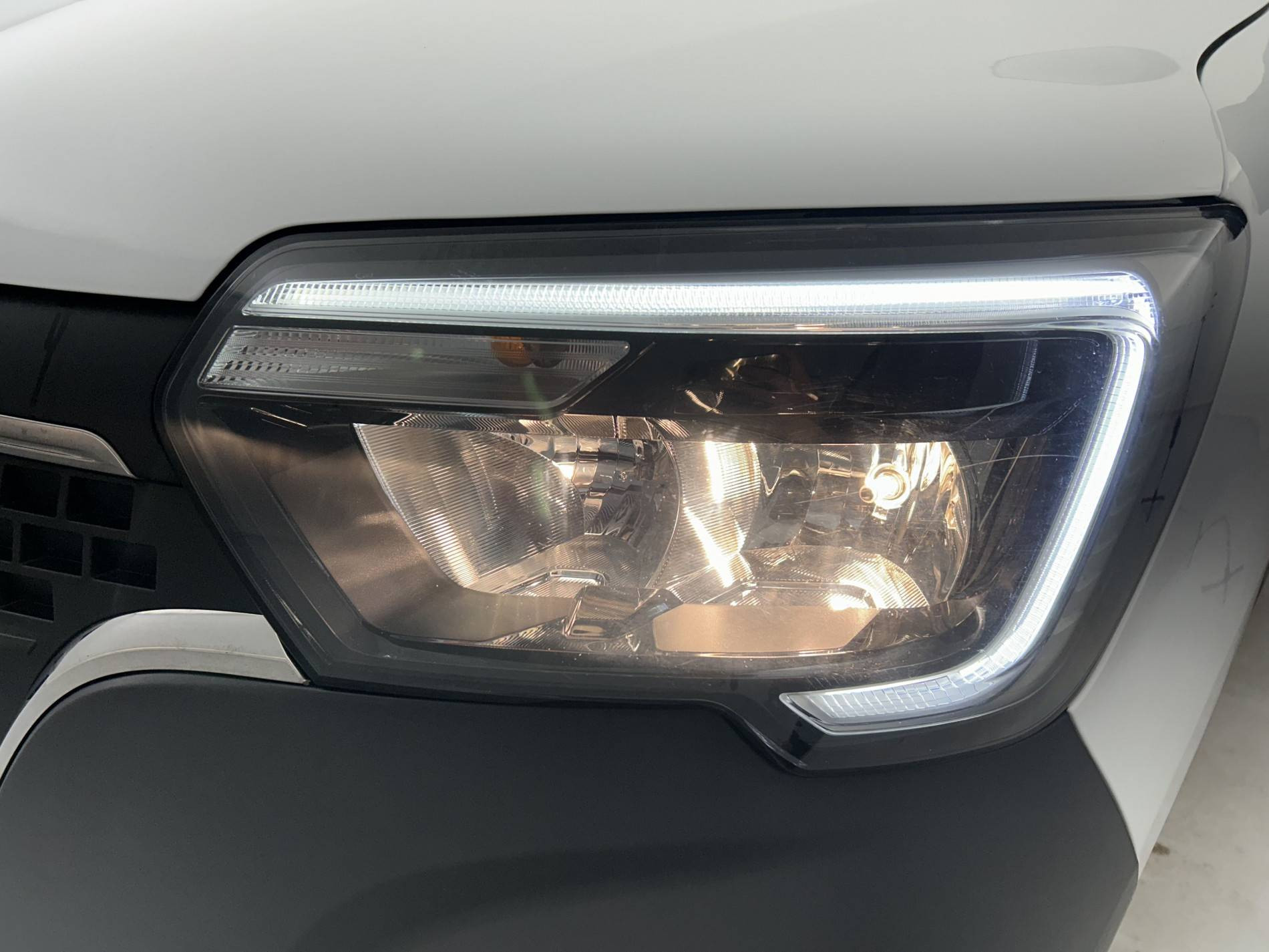 Vente en ligne Renault Master Fourgon MASTER FGN TRAC F3500 L2H2 BLUE DCI 135 au prix de 24 990 €