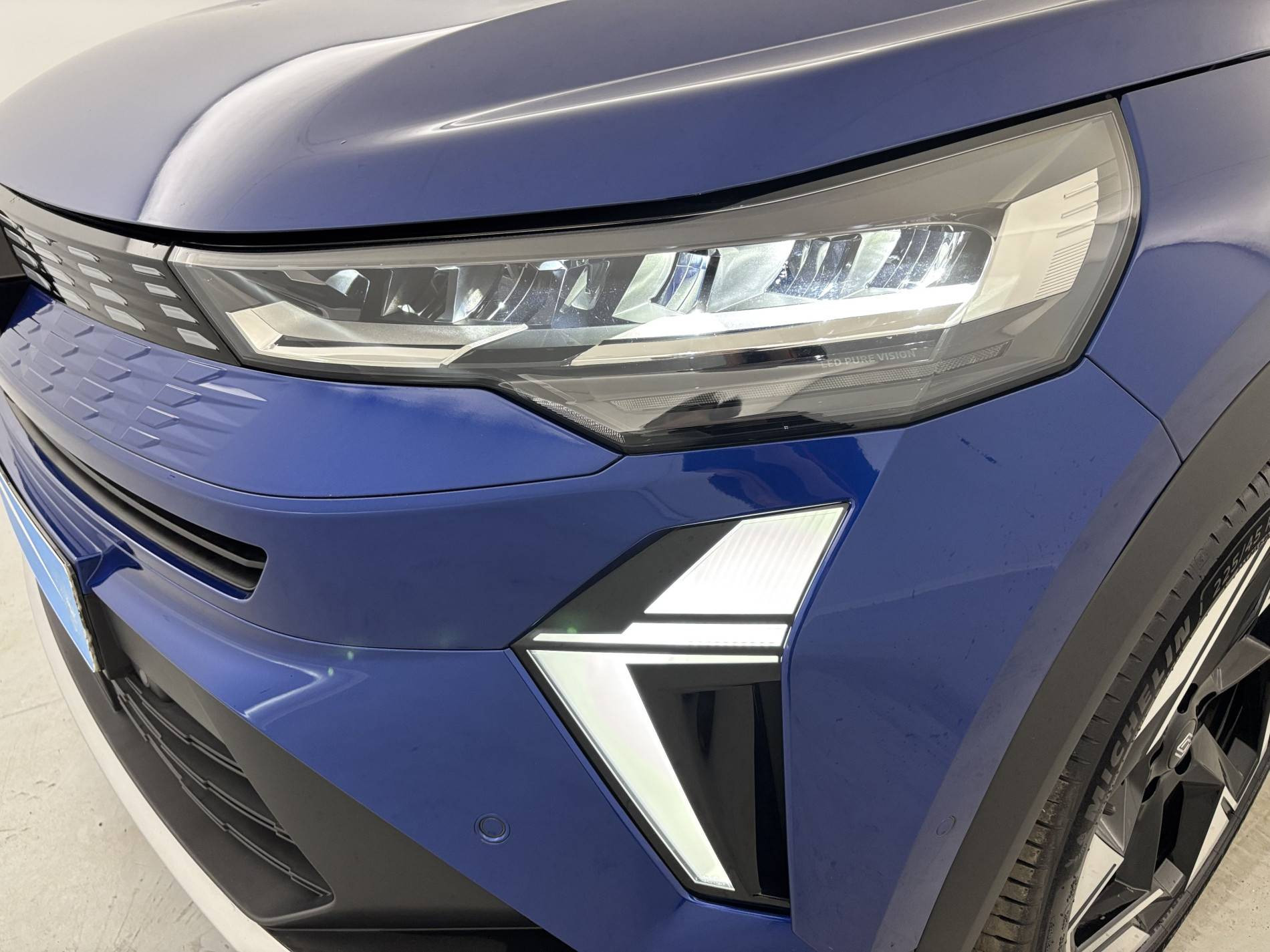 Vente en ligne Renault Symbioz  E-Tech full hybrid 160 ch au prix de 32 490 €
