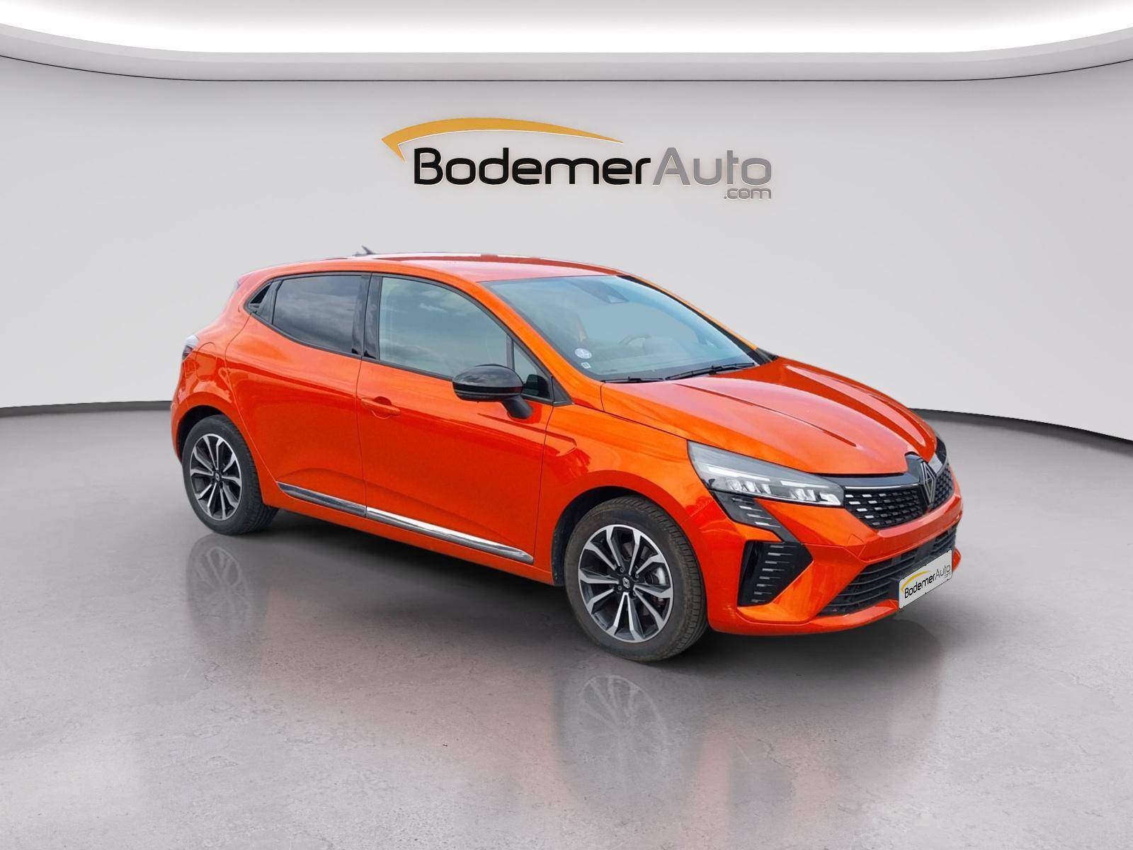 Vente en ligne Renault Clio 5 Clio E-Tech full hybrid 145 au prix de 18 490 €