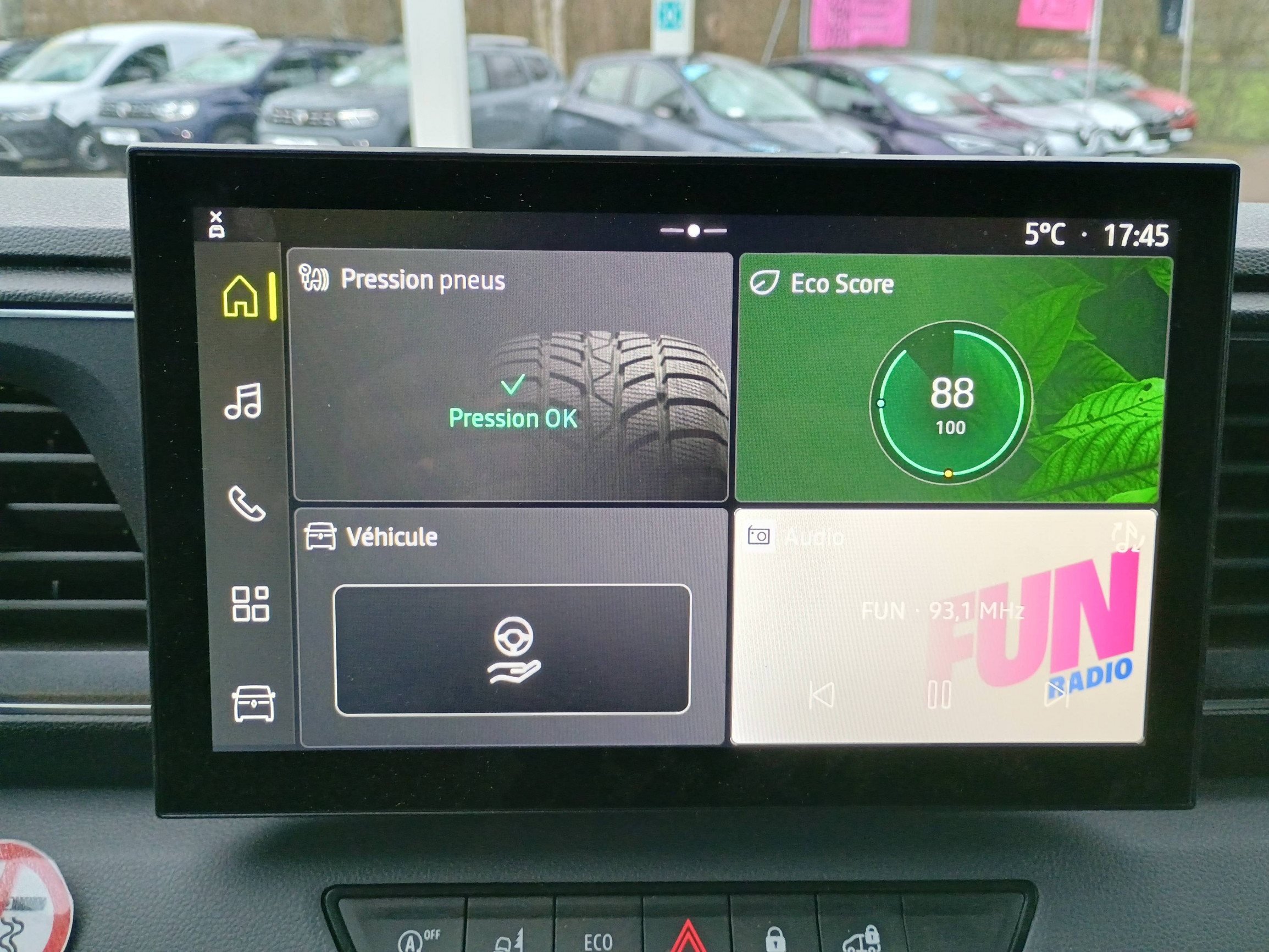 Vente en ligne Renault Master Fourgon MASTER FG BLUE DCI 150 L3H2 3T5 TR au prix de 33 990 €