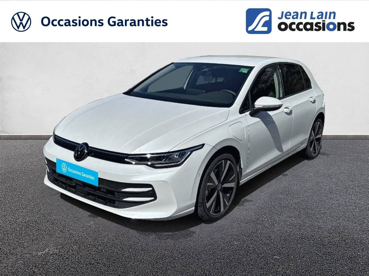 Vente en ligne VOLKSWAGEN GOLF Golf 1.5 eHybrid 204 DSG6 VW Edition de 2025 au prix de 34 690 €