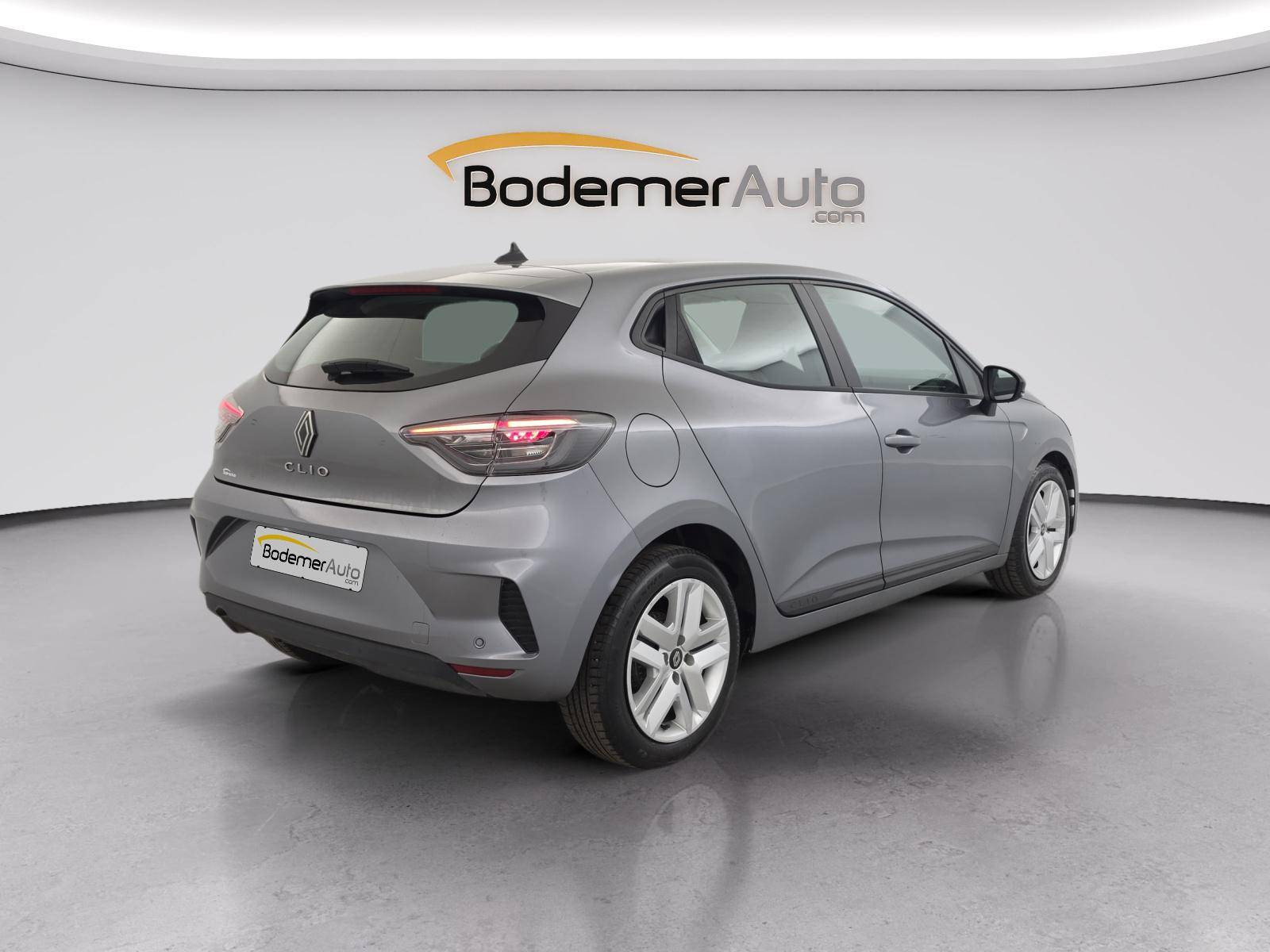 Vente en ligne Renault Clio 5 Clio TCe 90 au prix de 14 690 €