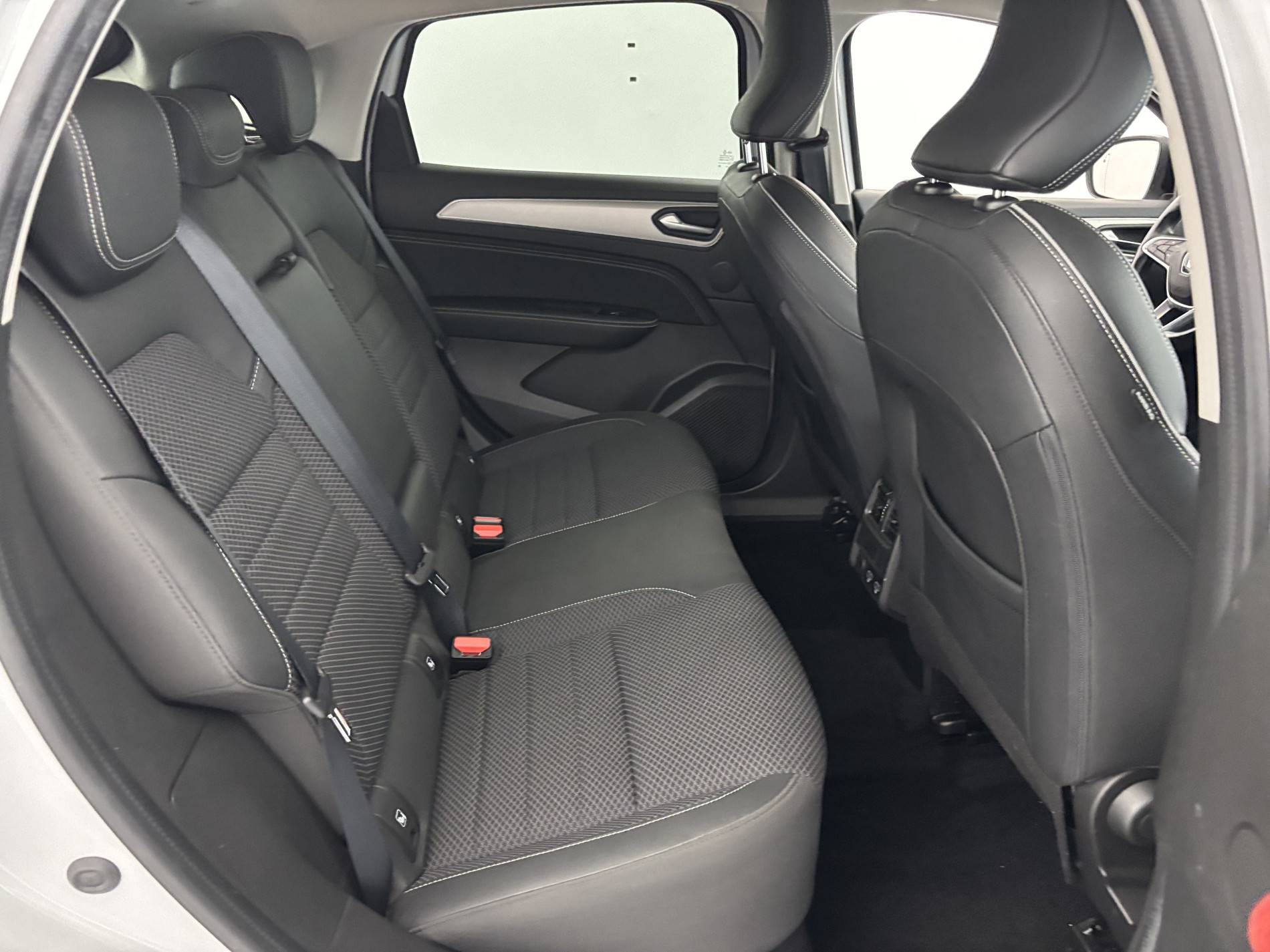 Vente en ligne Renault Arkana  TCe 140 EDC FAP - 21B au prix de 17 990 €