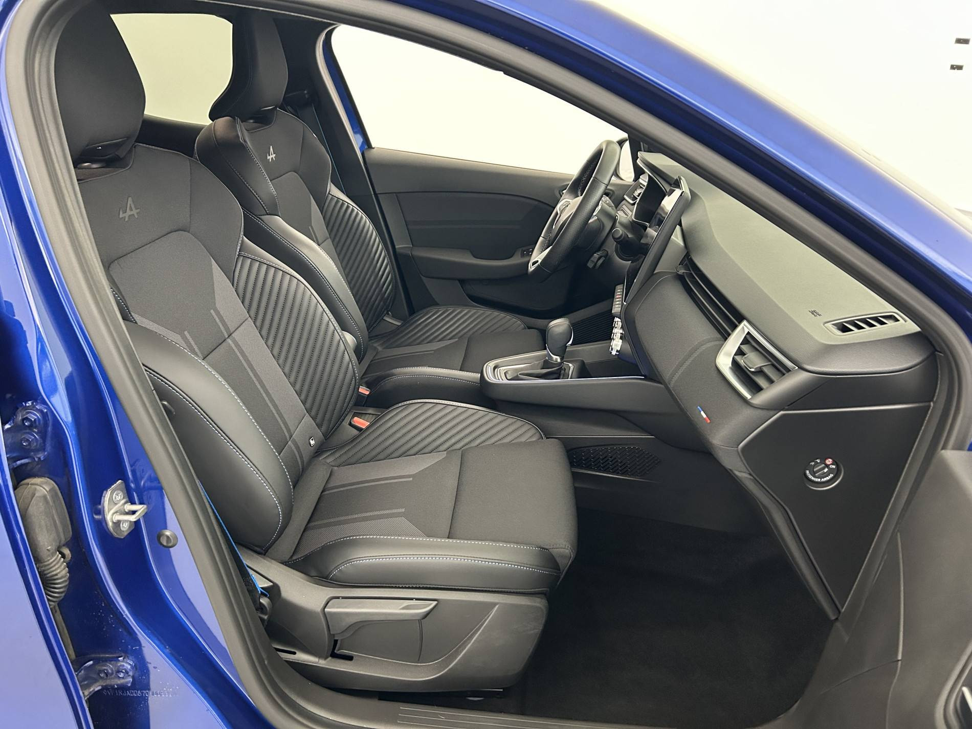 Vente en ligne Renault Clio 5 Clio E-Tech full hybrid 145 au prix de 20 390 €