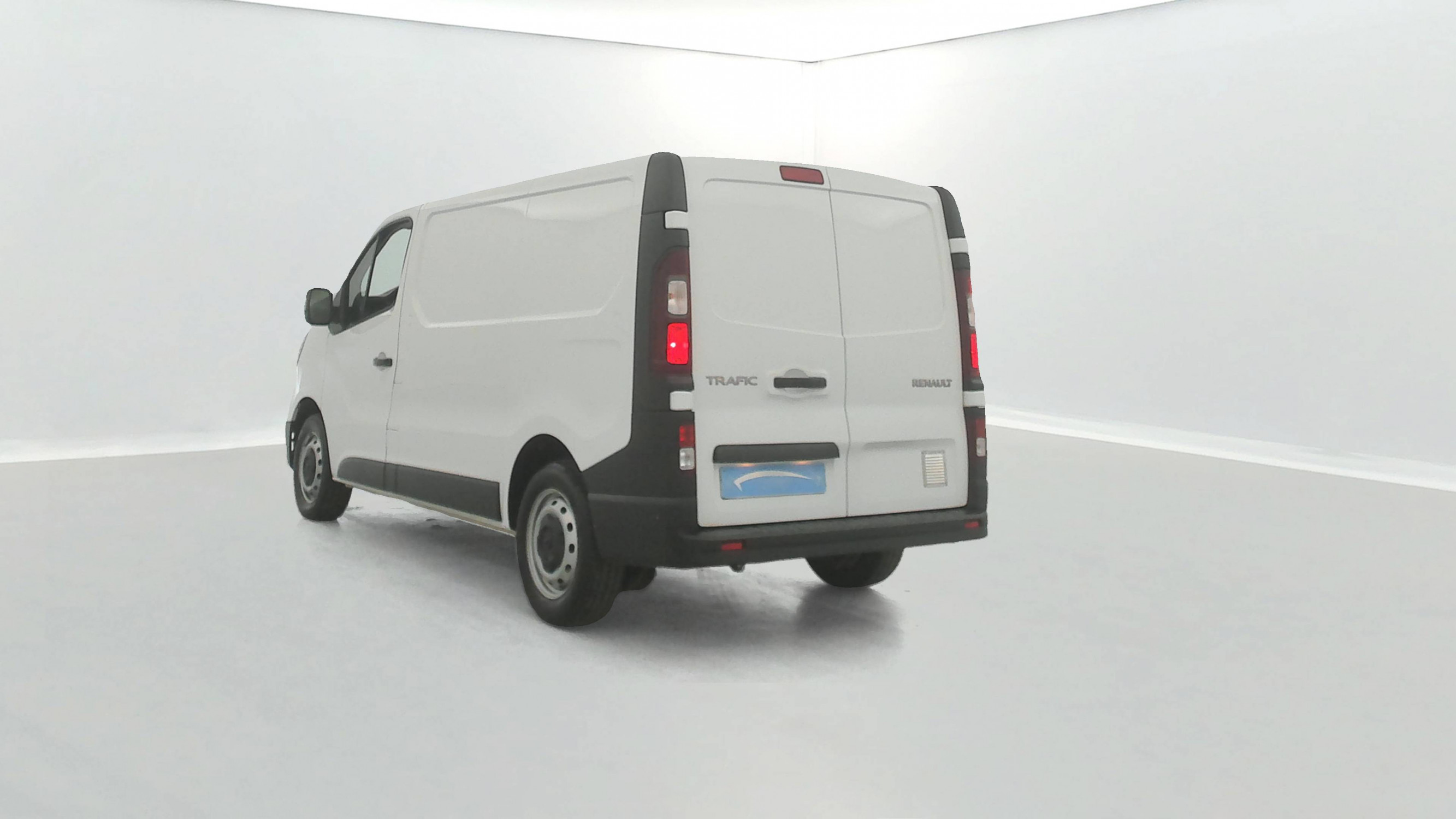 Vente en ligne Renault Trafic 3 Fourgon TRAFIC FGN L1H1 2800 KG BLUE DCI 110 au prix de 20 490 €
