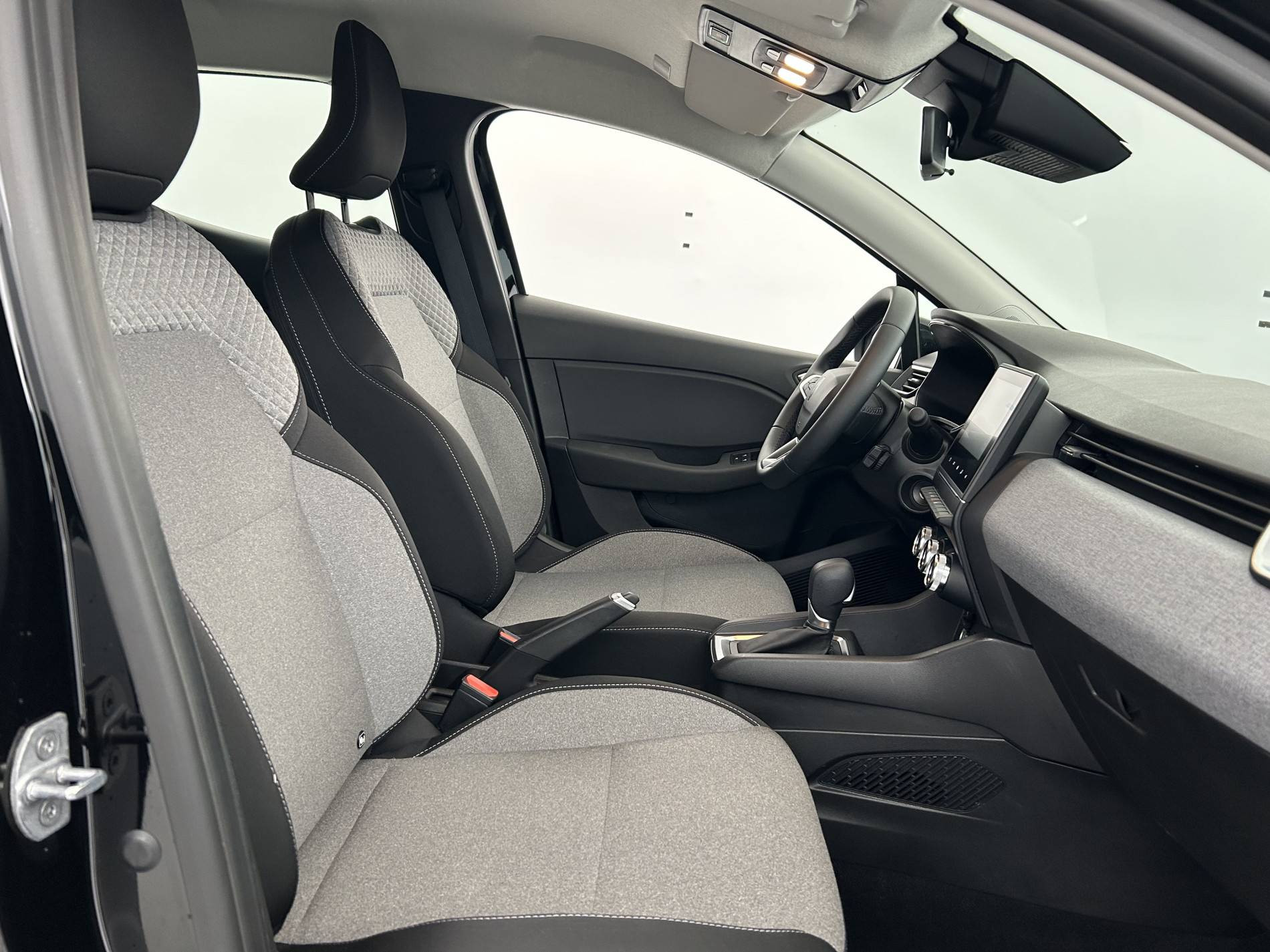 Vente en ligne Renault Clio 5 Clio E-Tech full hybrid 145 ch GSR2 au prix de 19 990 €