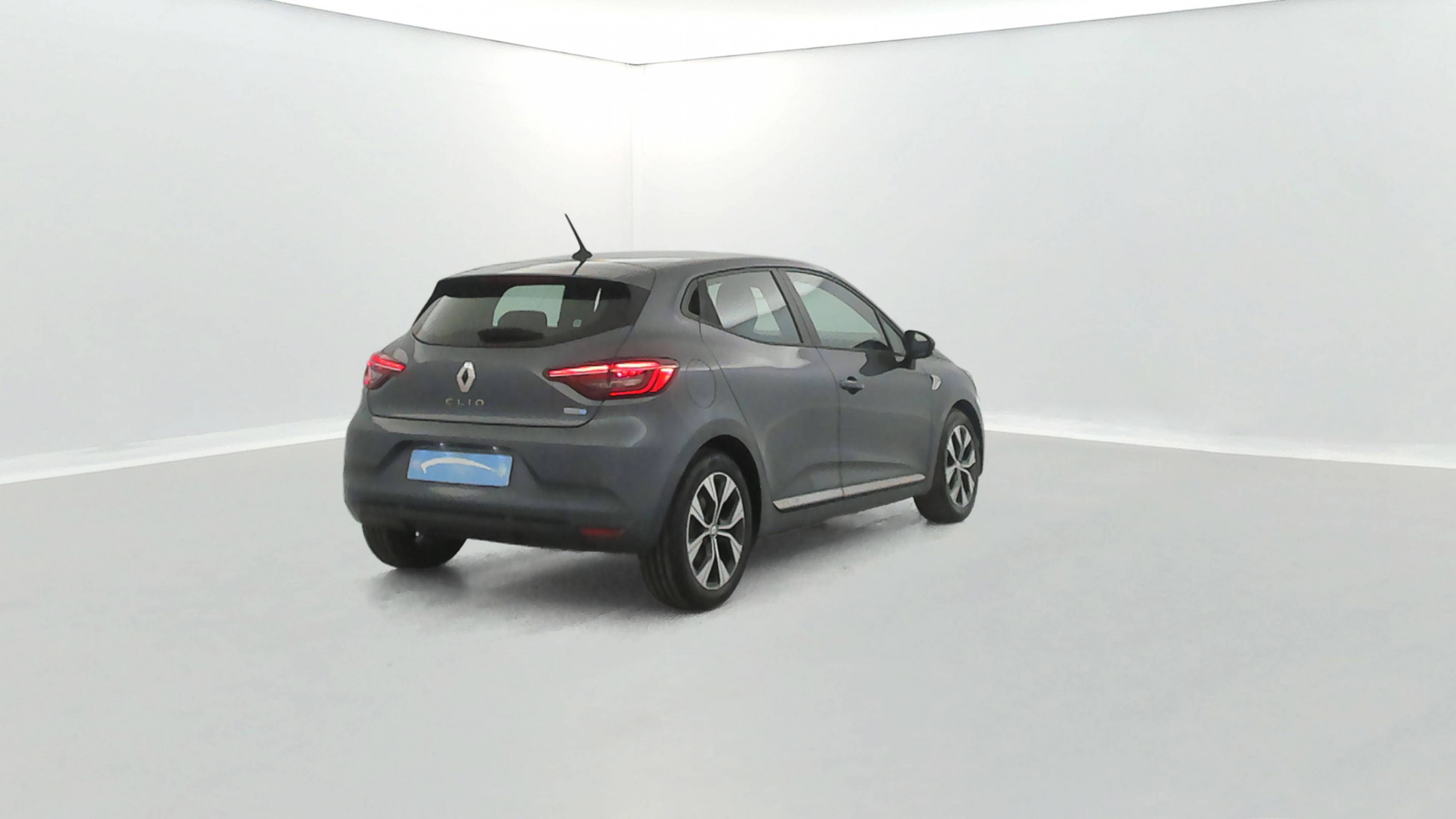 Vente en ligne Renault Clio 5 Clio E-Tech 140 - 21N au prix de 16 990 €
