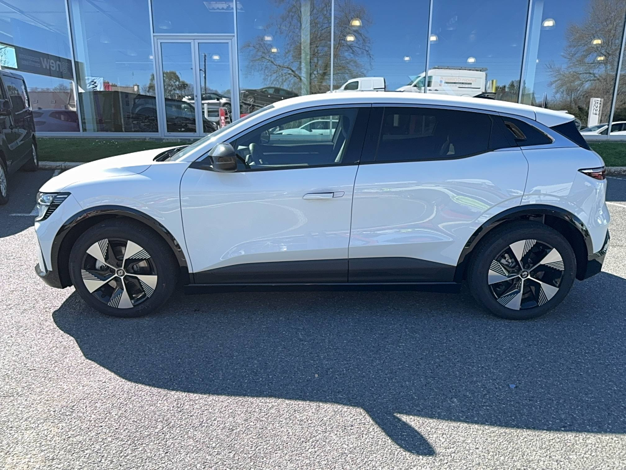 Vente en ligne Renault Megane E-Tech  220 ch autonomie confort GSR2 au prix de 36 890 €