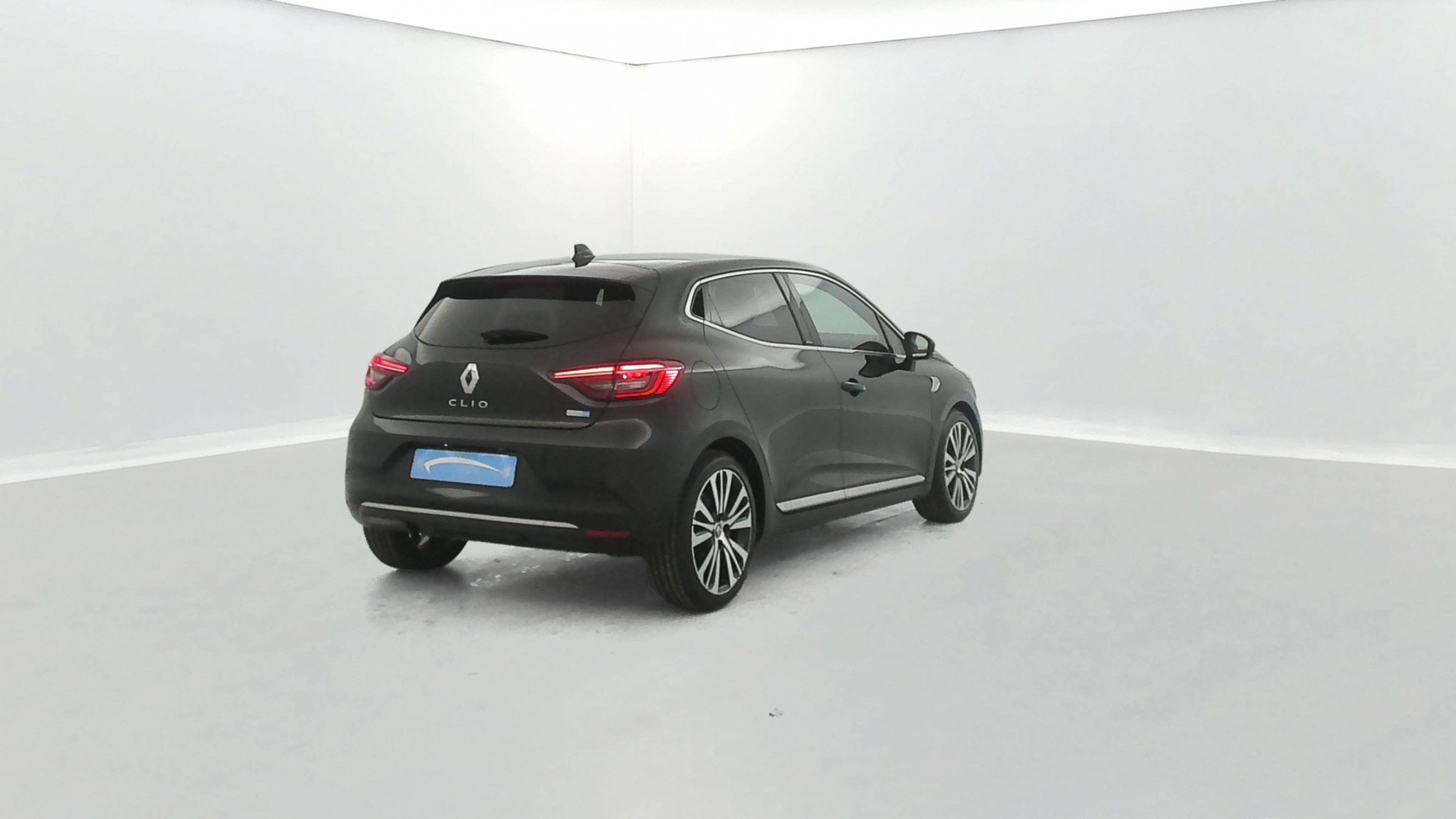 Vente en ligne Renault Clio 5 Clio E-Tech 140 - 21N au prix de 18 790 €