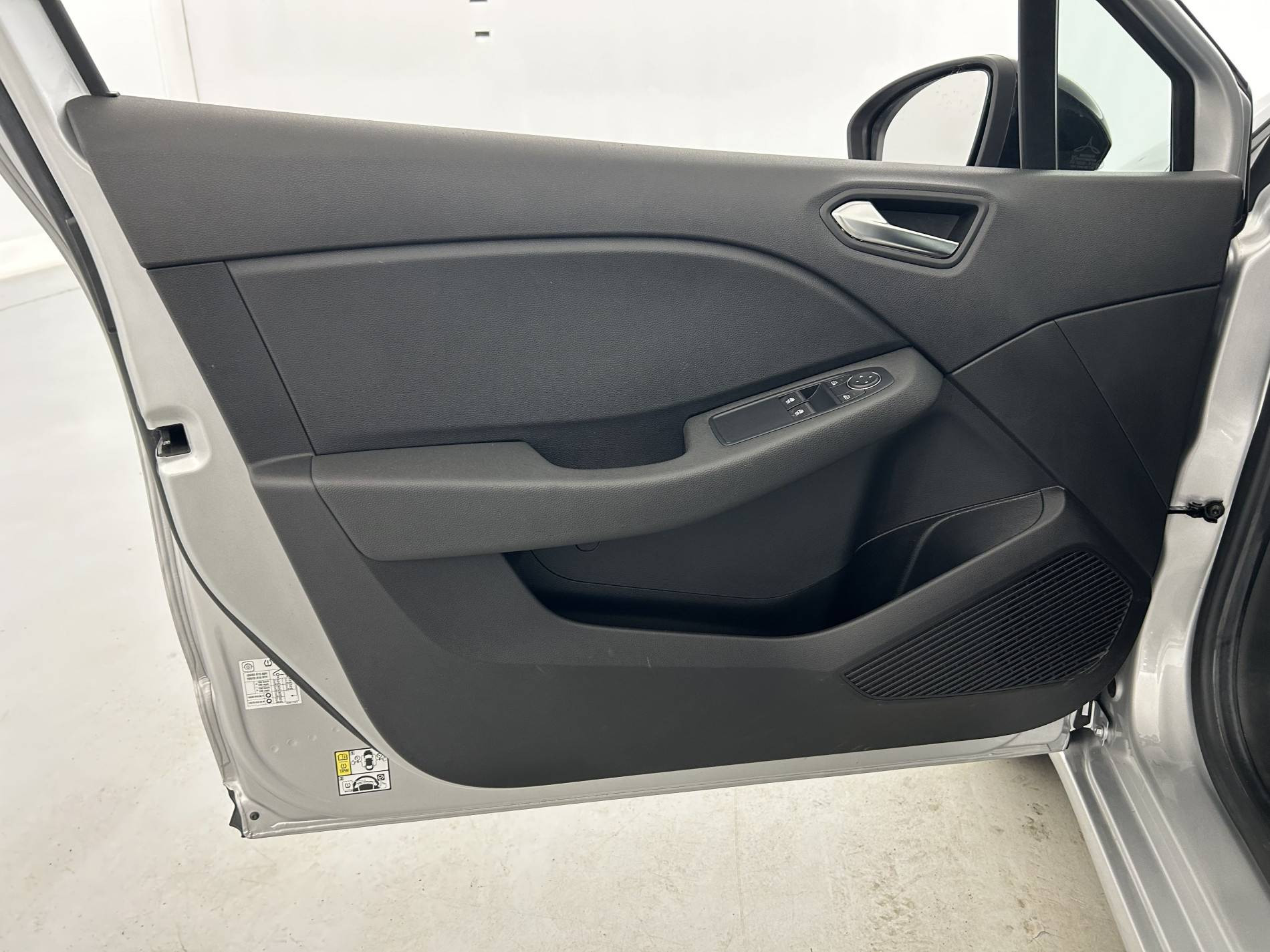 Vente en ligne Renault Clio 5 Clio TCe 90 au prix de 14 290 €