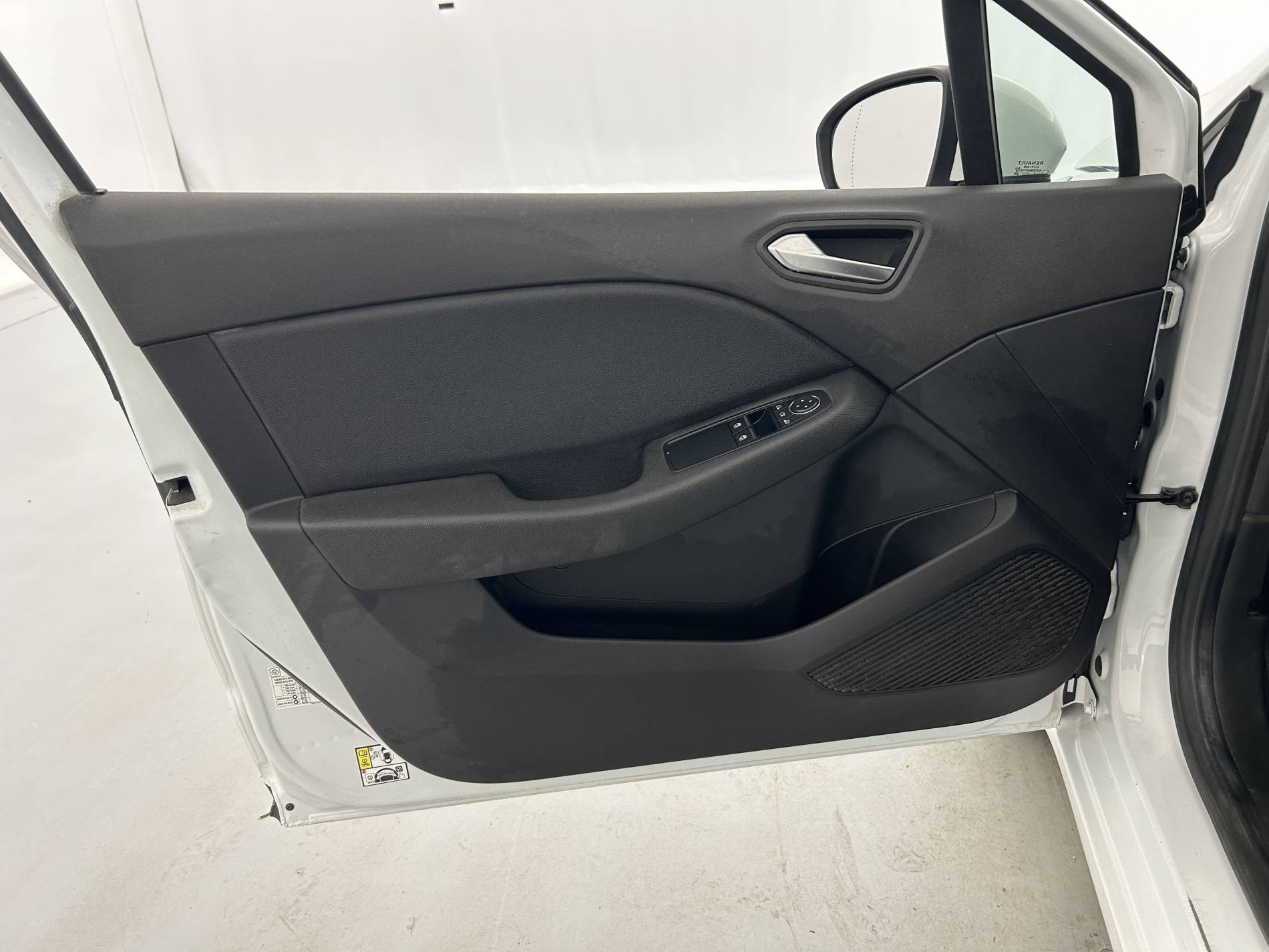 Vente en ligne Renault Clio 5 CLIO SOCIETE BLUE DCI 85 au prix de 11 790 €