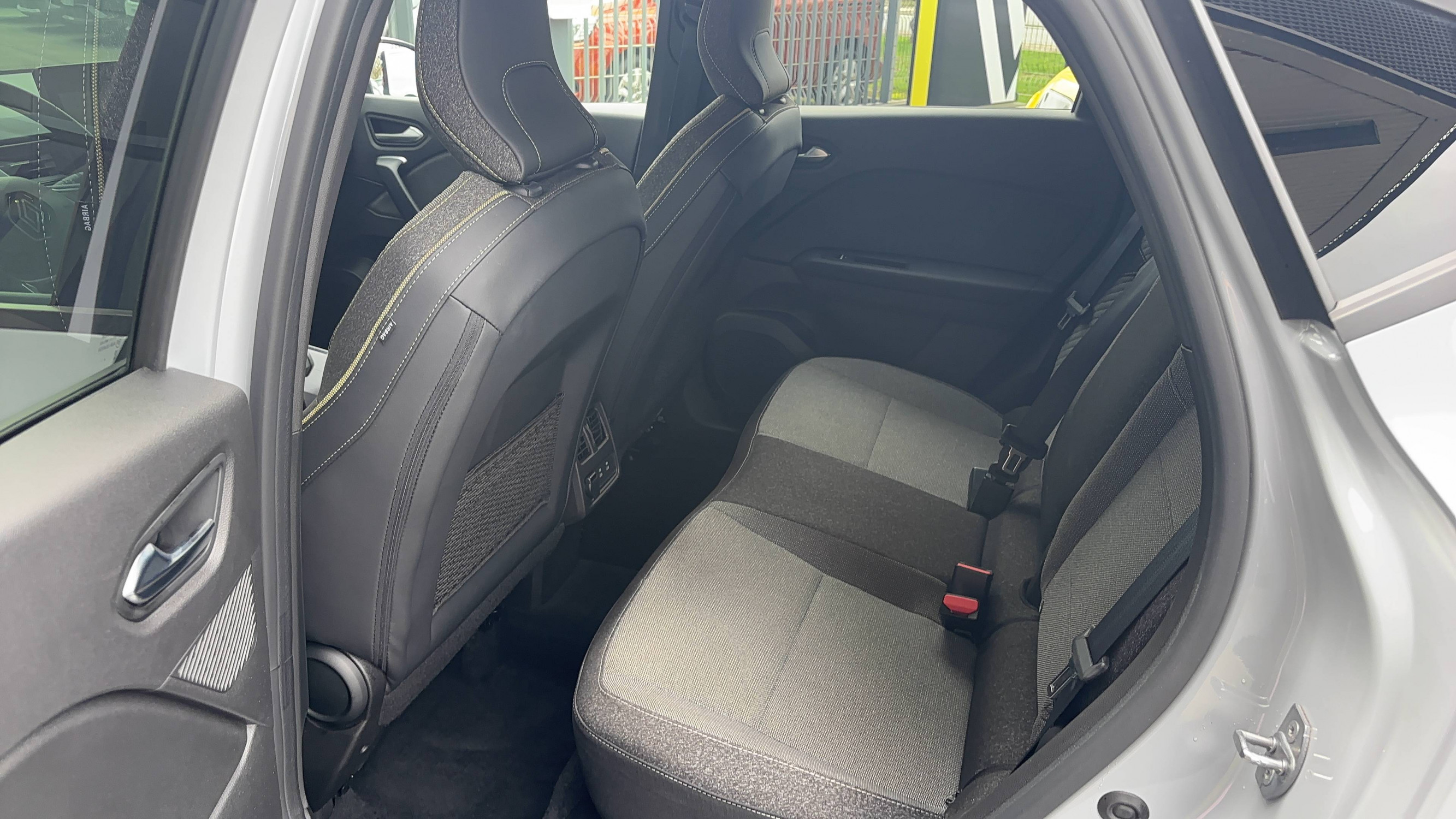 Vente en ligne Renault Captur  E-Tech full hybrid 145 ch au prix de 25 990 €