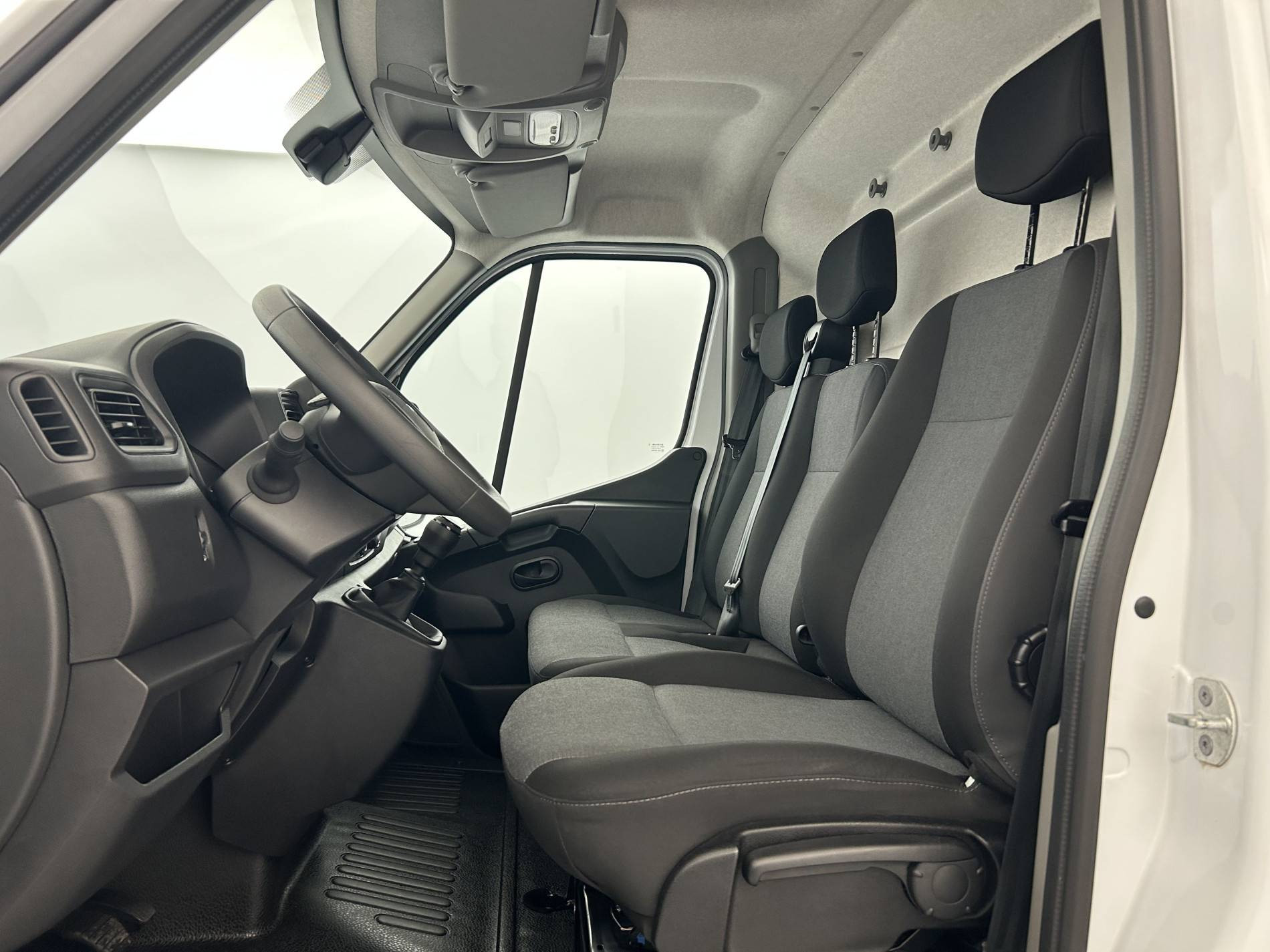 Vente en ligne Renault Master FG Tr CF F3500 L2H2 Blue dCi 135 E6DF au prix de 26 990 €