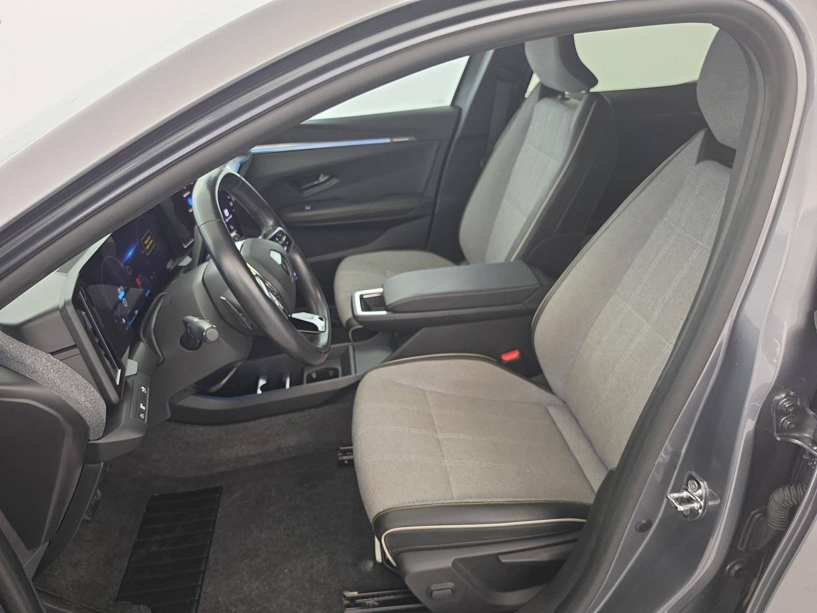 Vente en ligne Renault Megane E-Tech  EV40 130ch standard charge au prix de 18 490 €