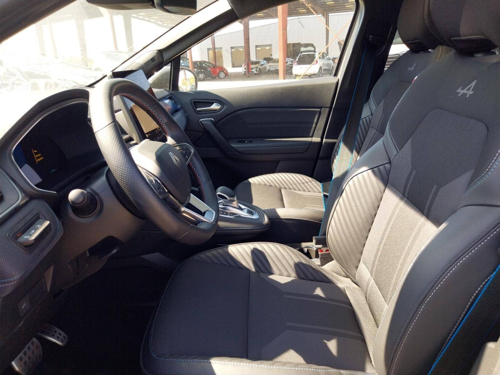 Vente en ligne Renault Symbioz  E-Tech full hybrid 145 au prix de 28 390 €