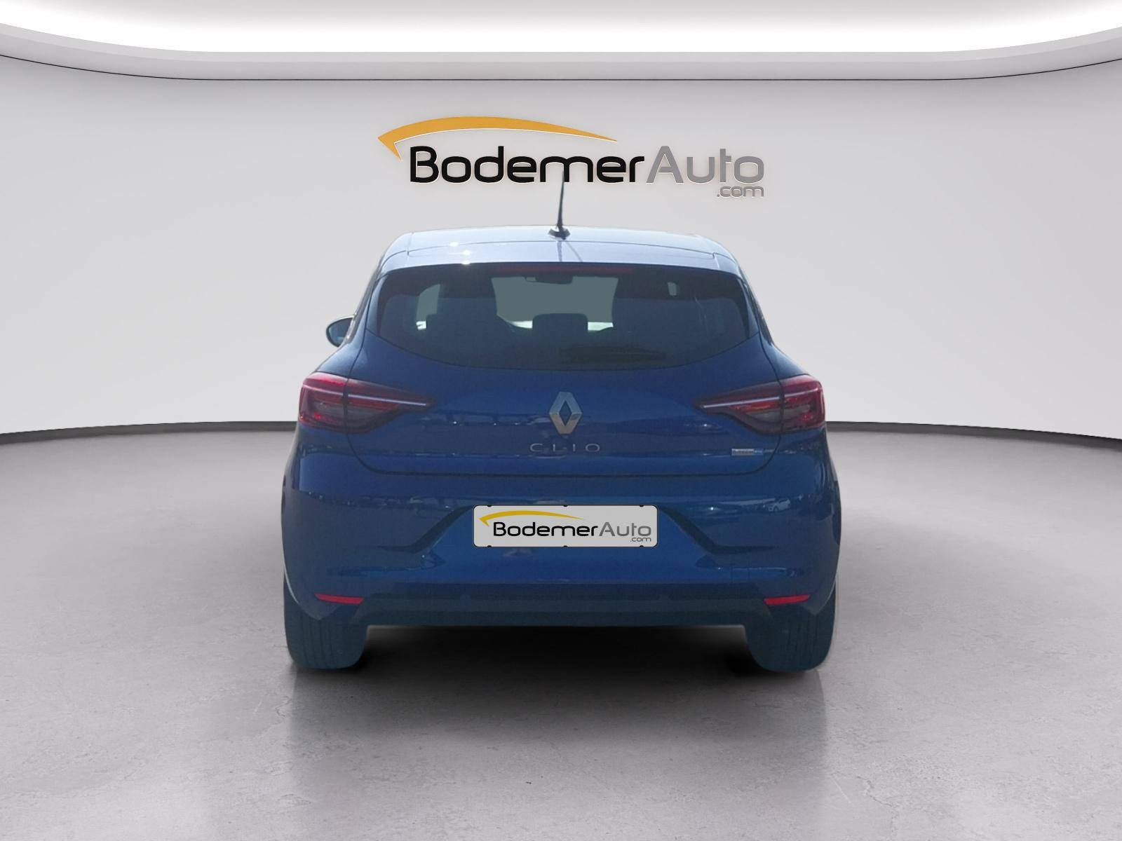 Vente en ligne Renault Clio 5 Clio E-Tech 140 - 21N au prix de 15 990 €