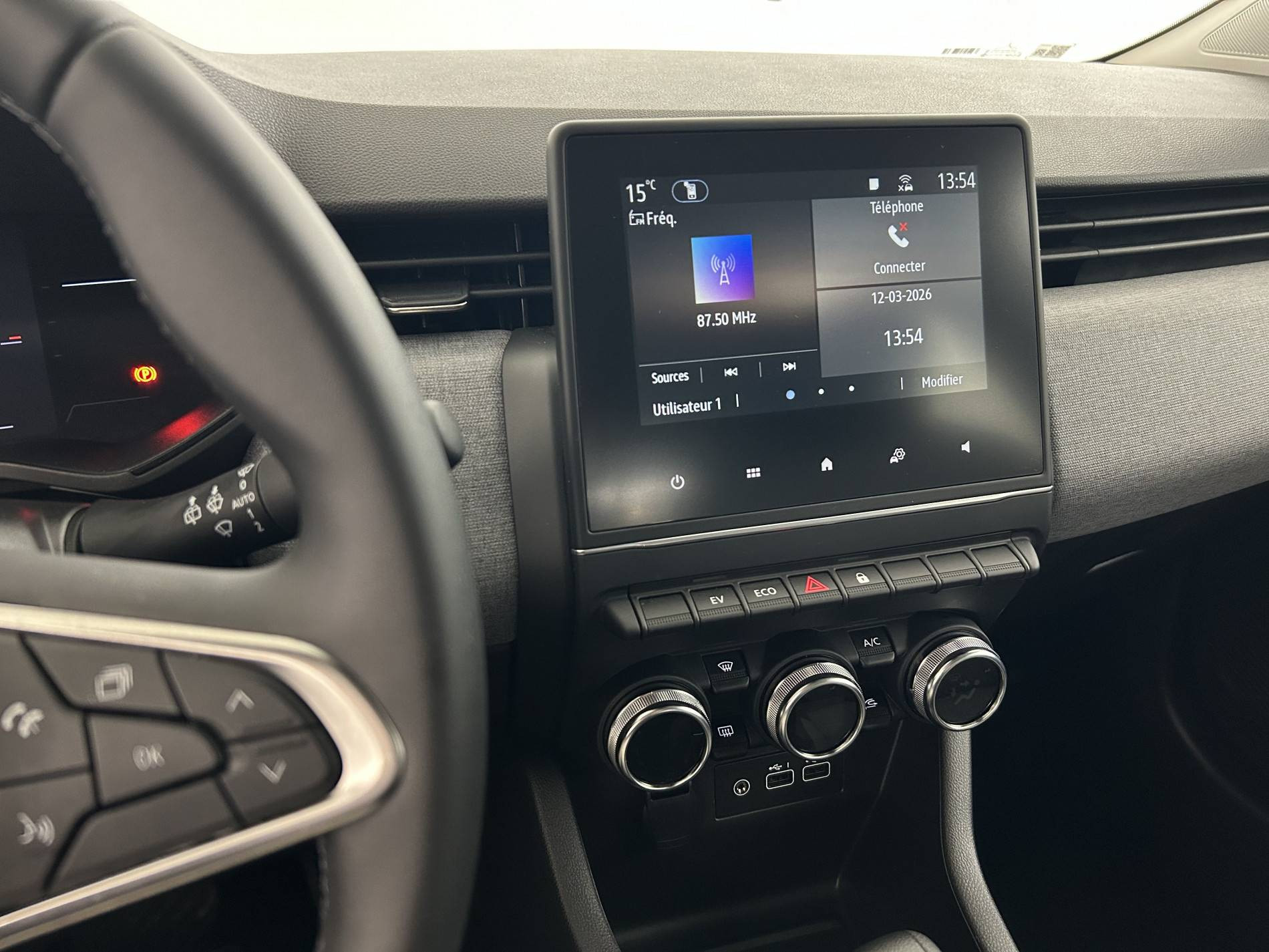 Vente en ligne Renault Clio 5 Clio E-Tech full hybrid 145 ch GSR2 au prix de 19 990 €